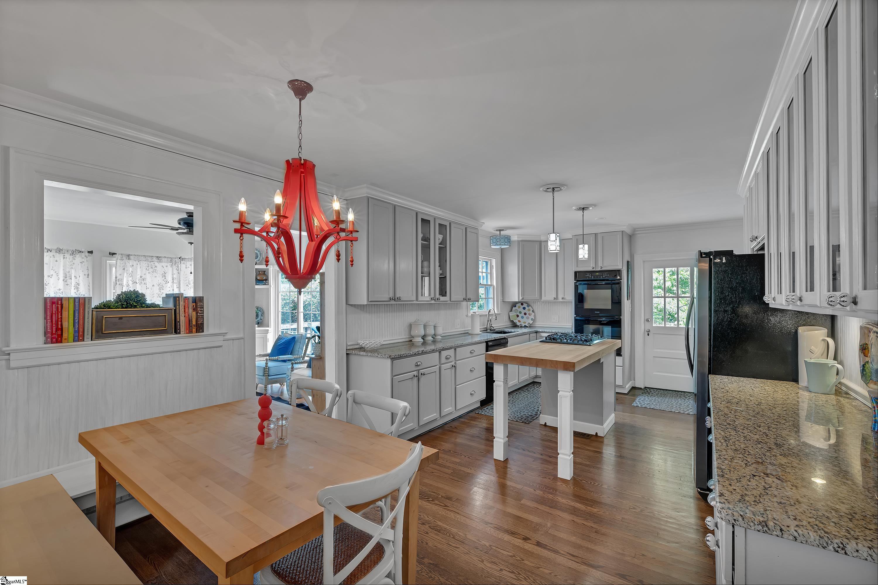1 Longview Terrace Greenville, SC 29605