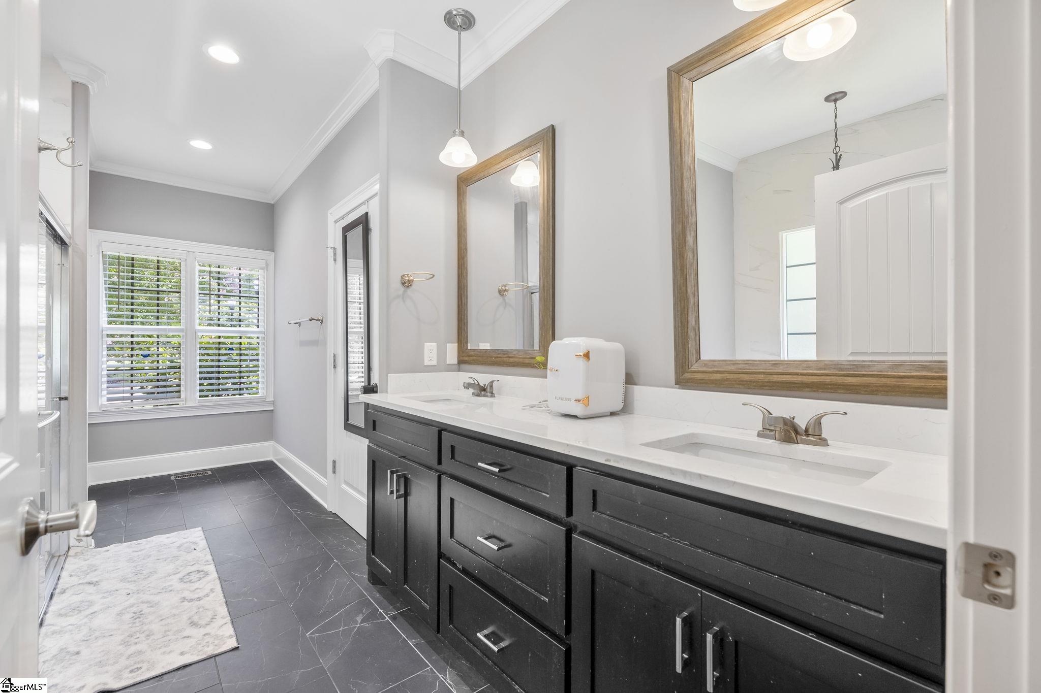 2 Arbor Glen Court Taylors, SC 29687