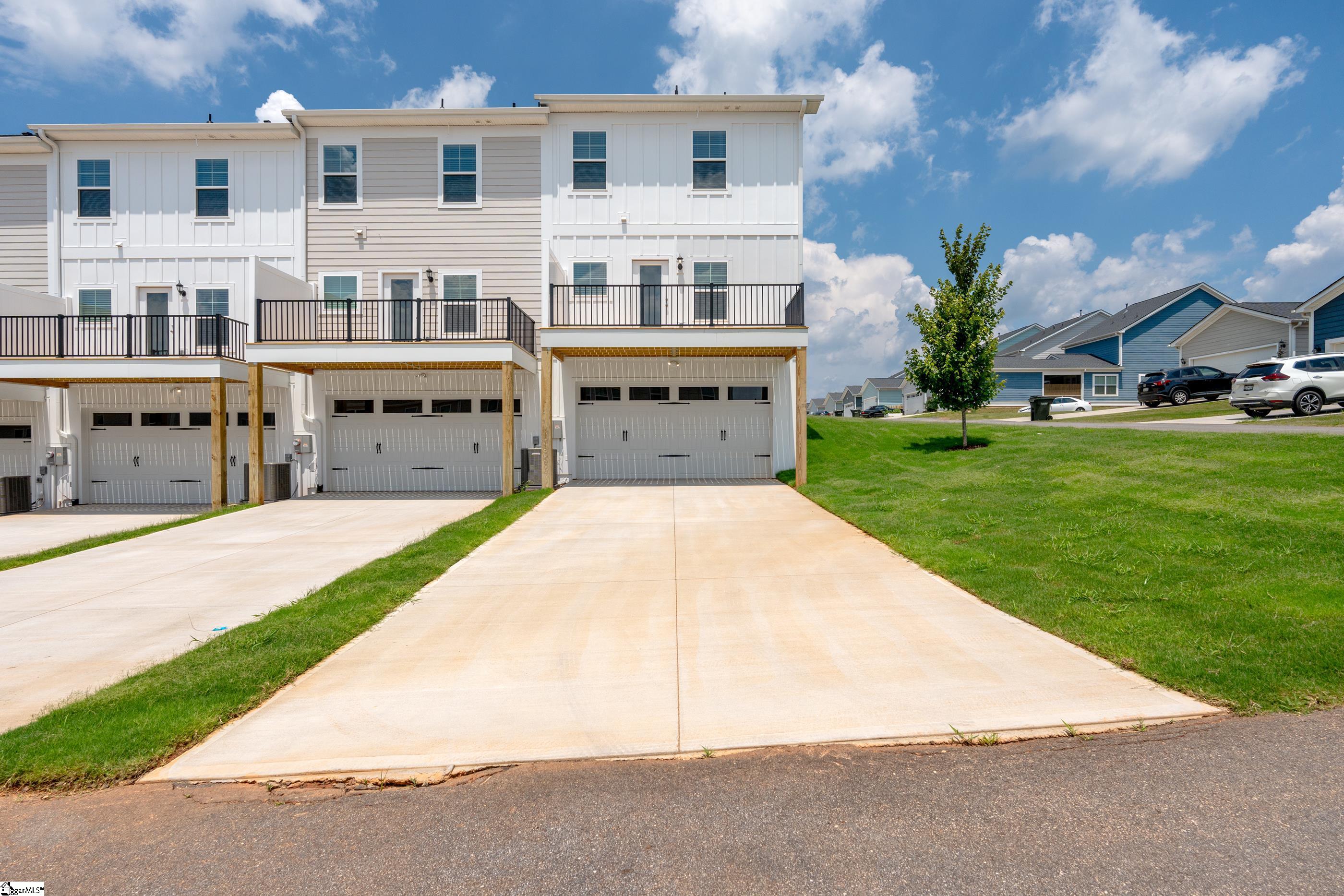 33 Leander Drive Greer, SC 29651