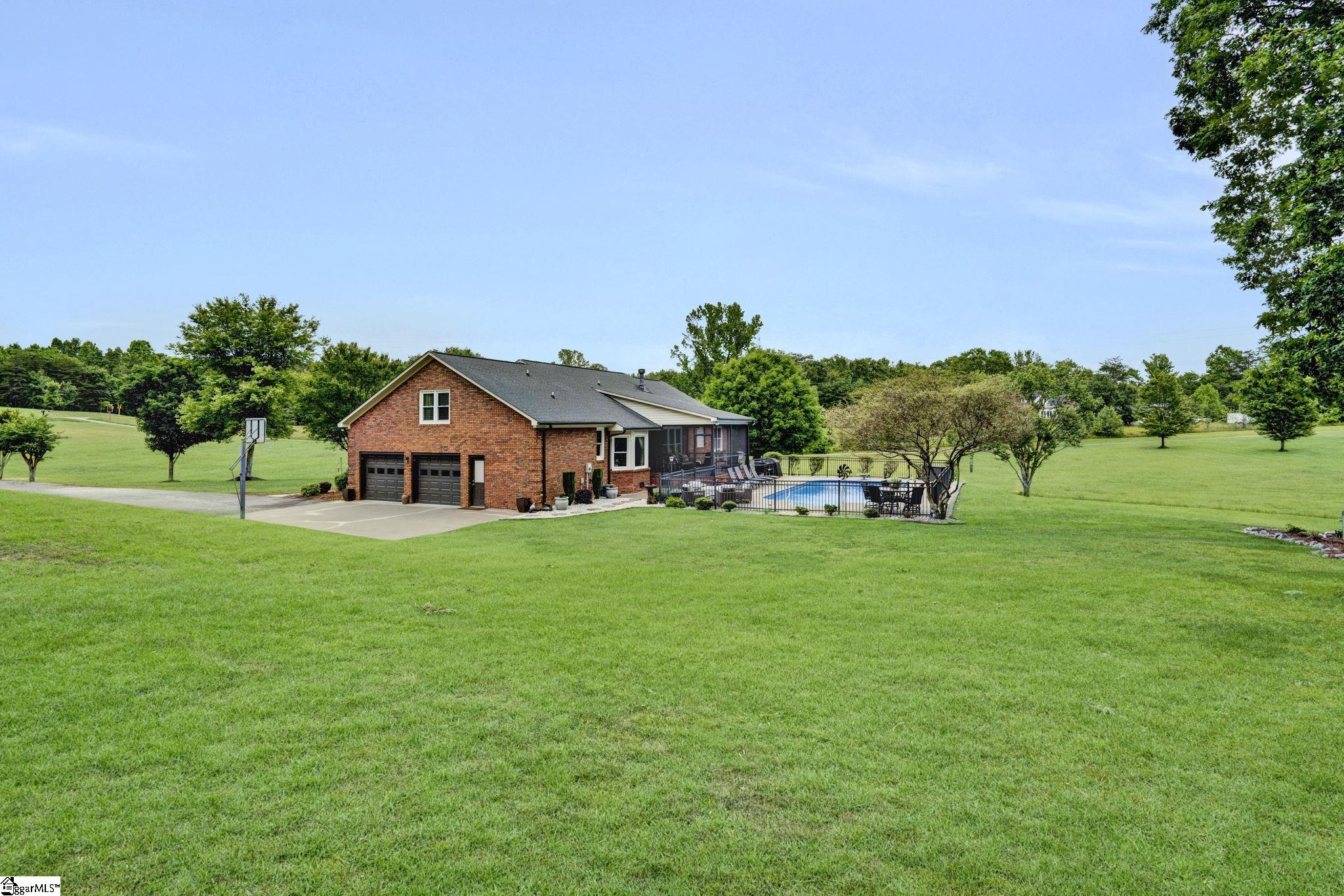 635 Dacusville Road Marietta, SC 29661-9325