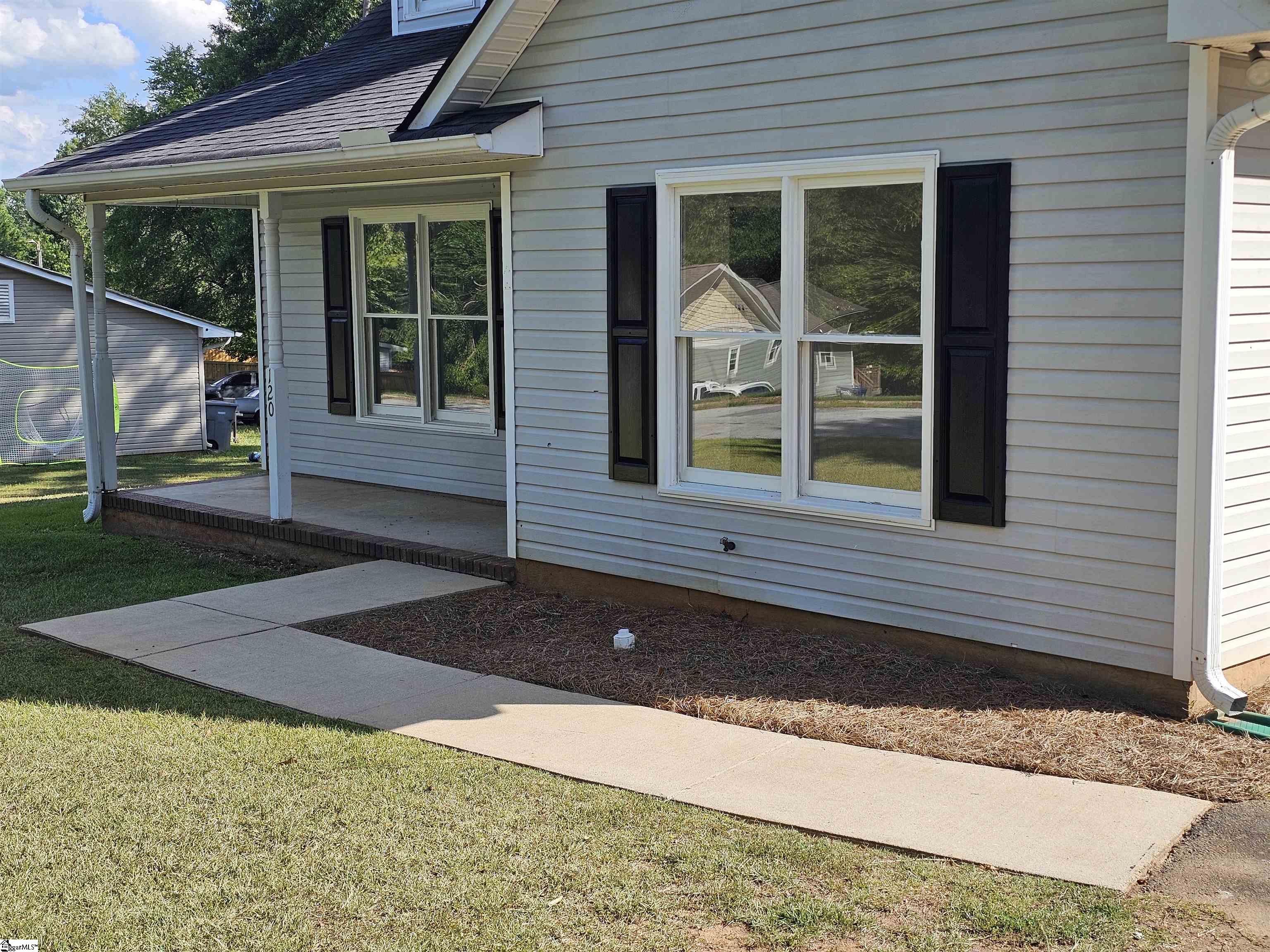 120 Salem Street Spartanburg, SC 29302