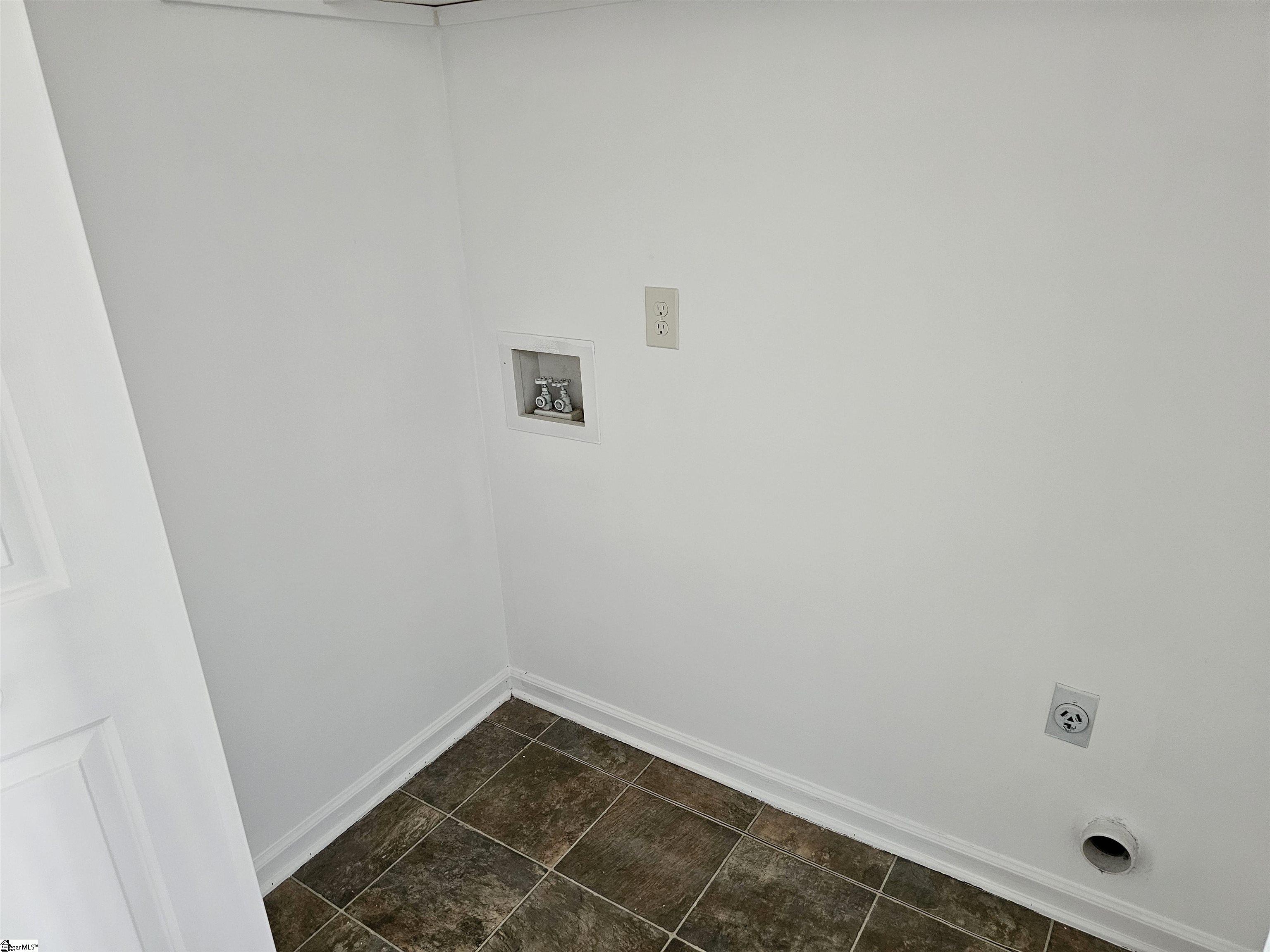 120 Salem Street Spartanburg, SC 29302