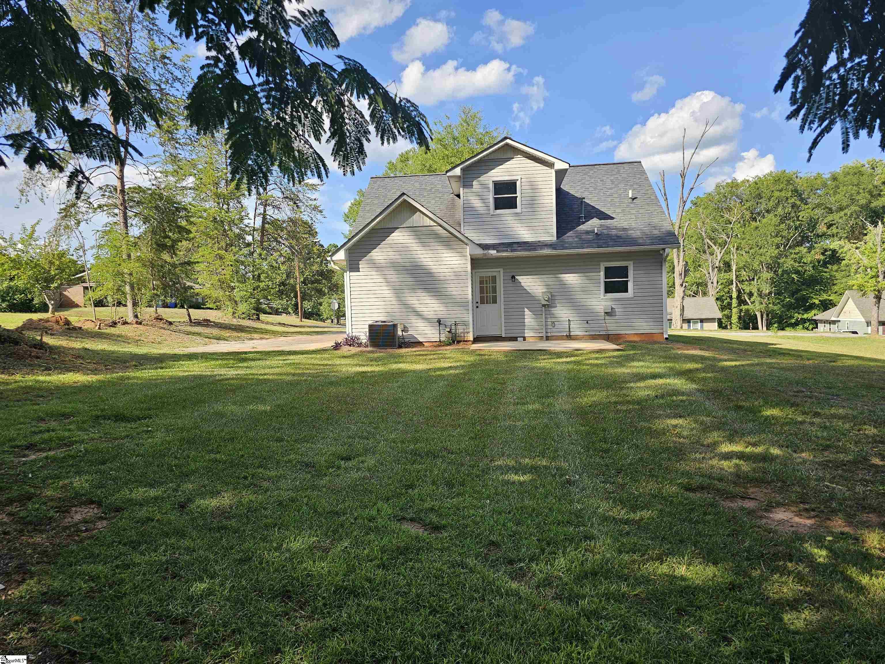 120 Salem Street Spartanburg, SC 29302