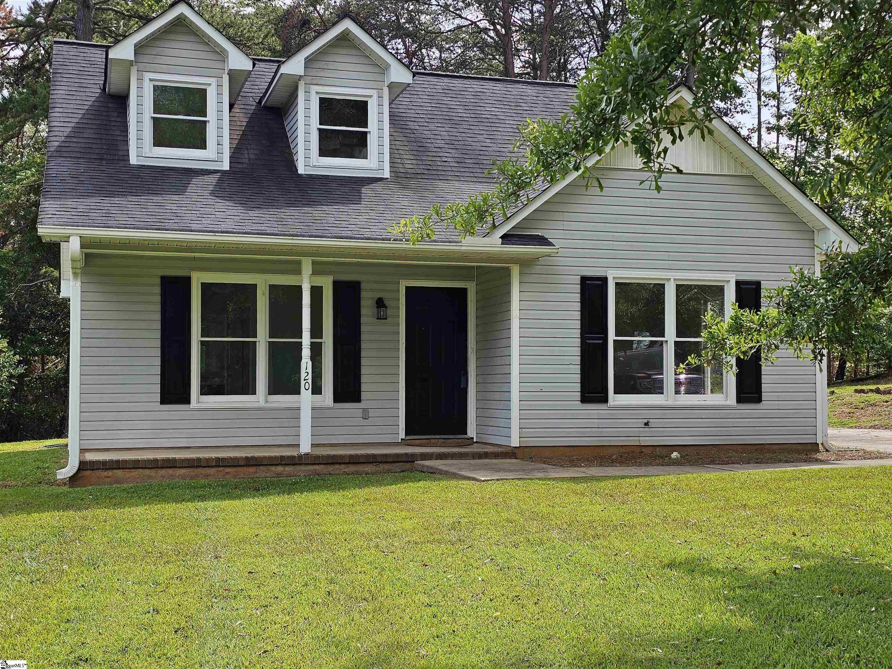 120 Salem Street Spartanburg, SC 29302