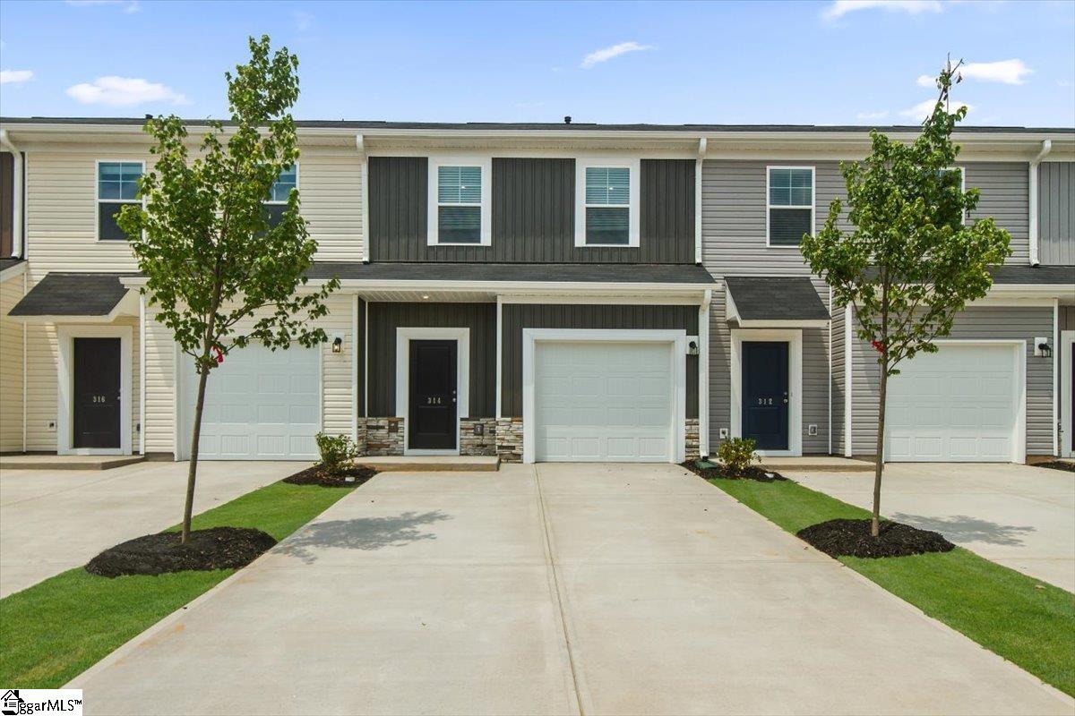 119 Randwick Lane Greer, SC 29651