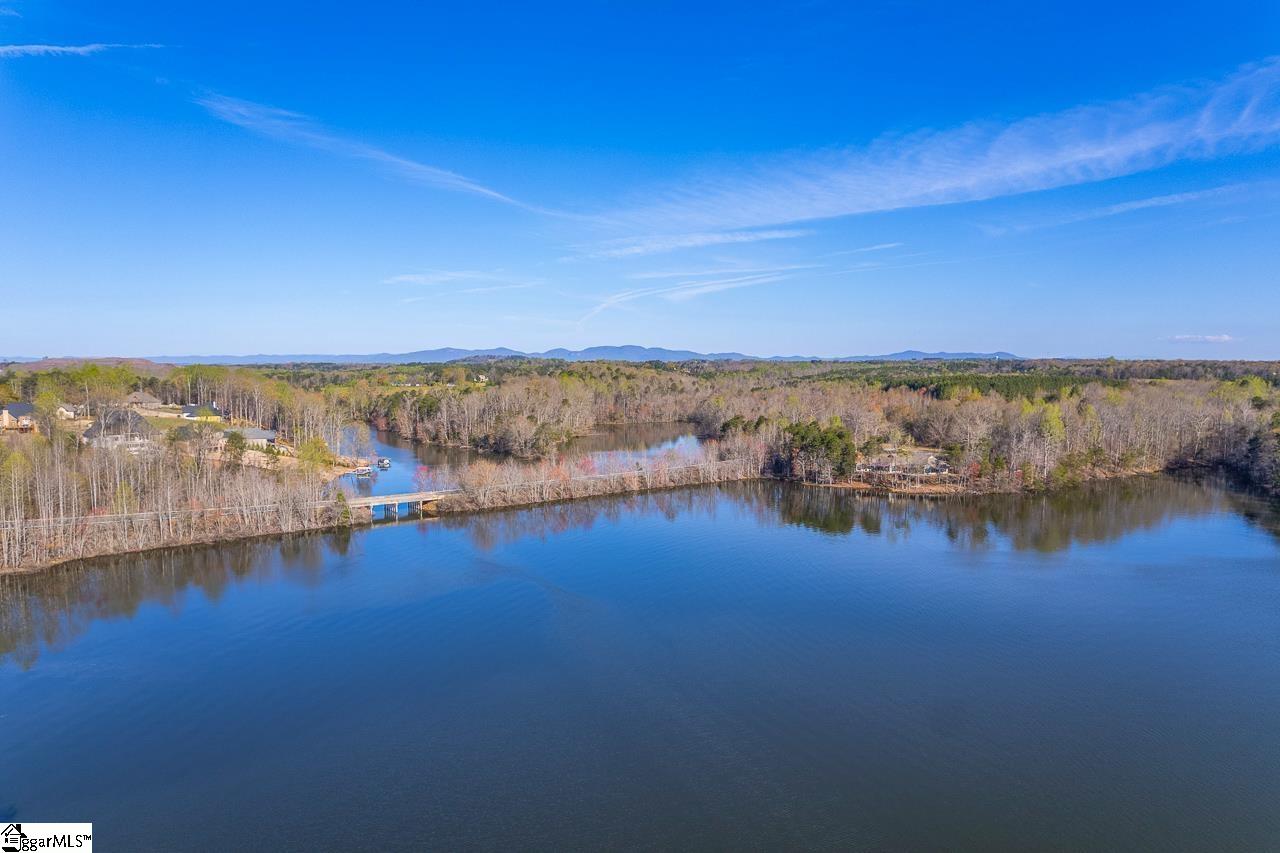 231 Canady Road Wellford, SC 29385