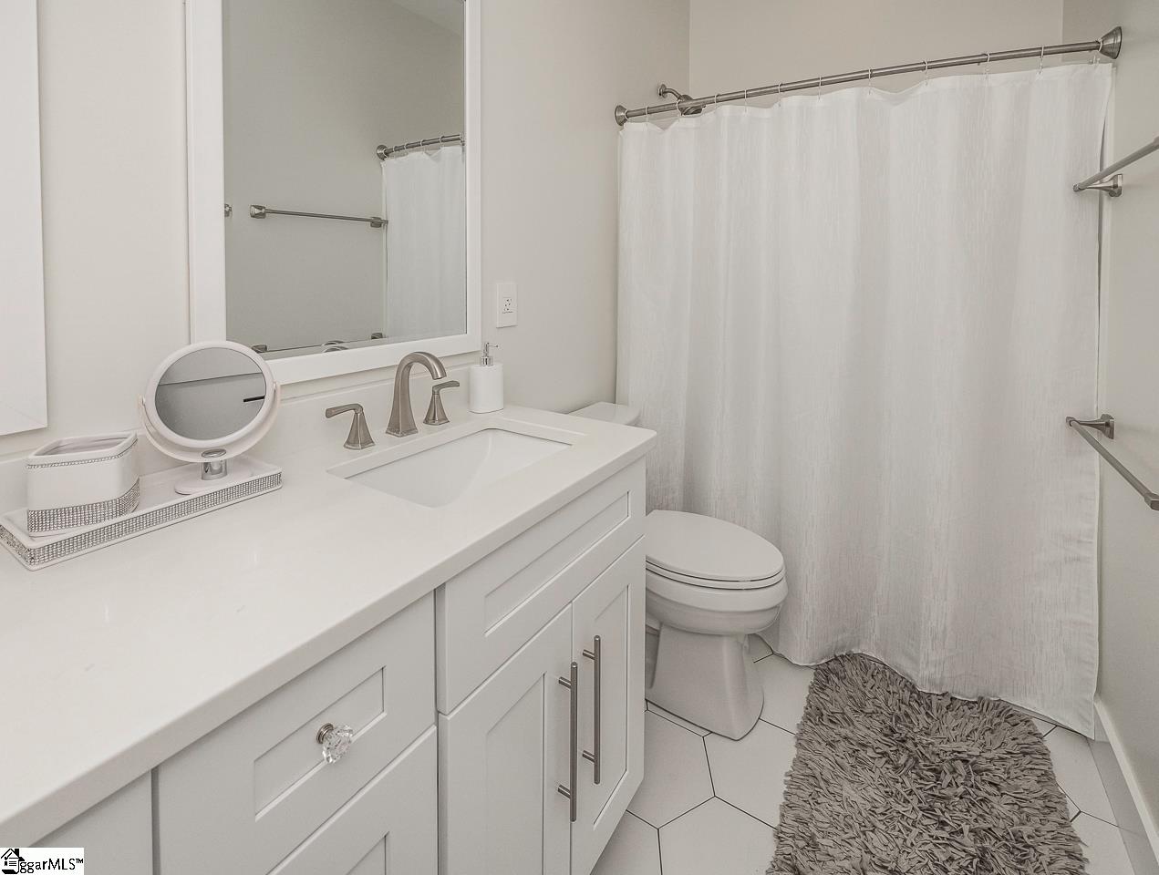 231 Canady Road Wellford, SC 29385