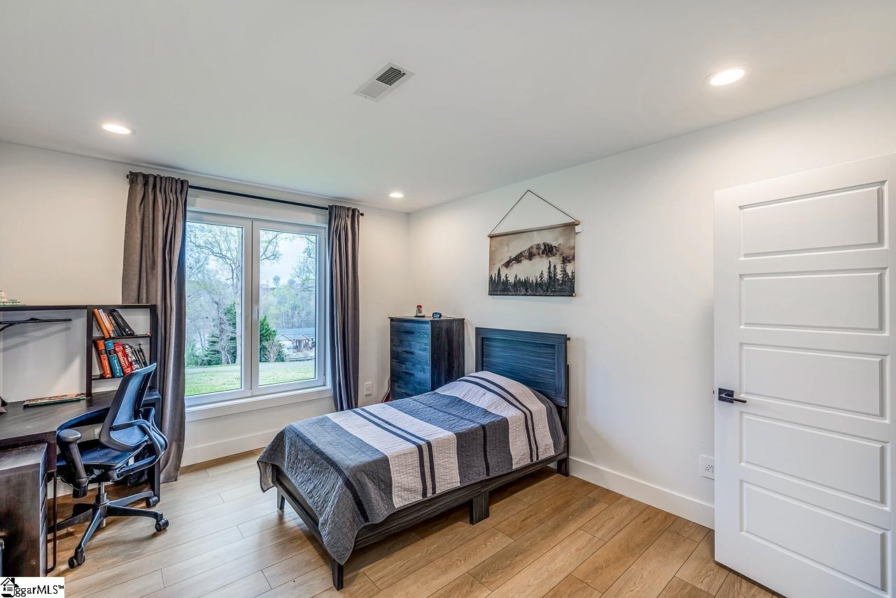 231 Canady Road Wellford, SC 29385