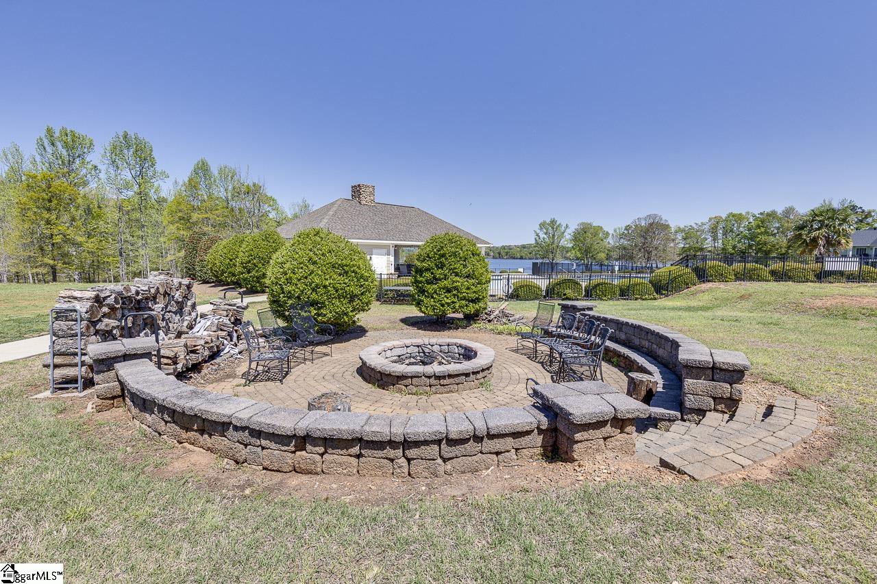 303 Farmers Market Street Taylors, SC 29687