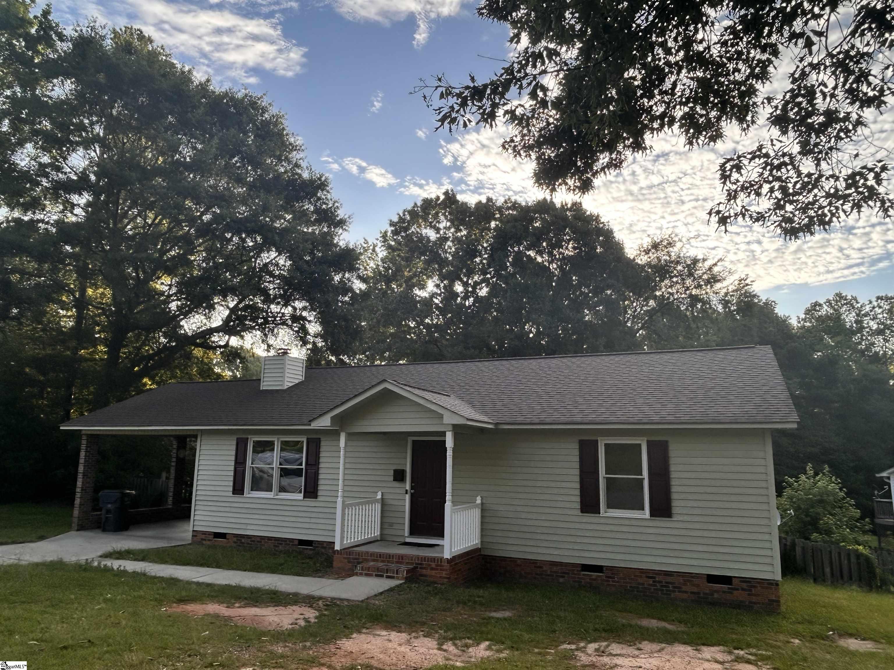 115 Pine Road Laurens, SC 29360