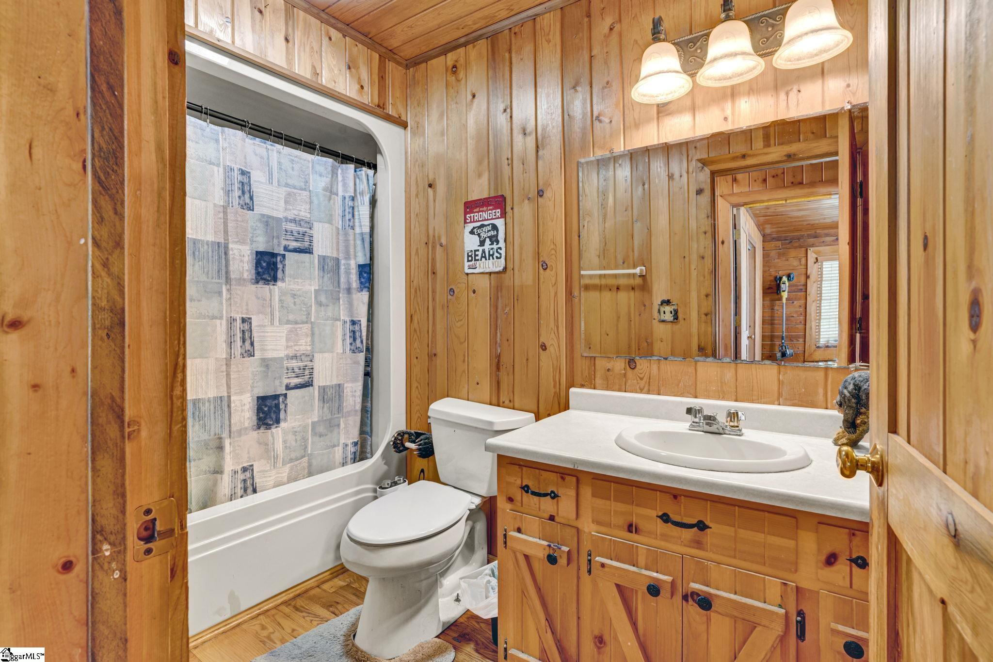 313 Henderson Road Gray Court, SC 29645