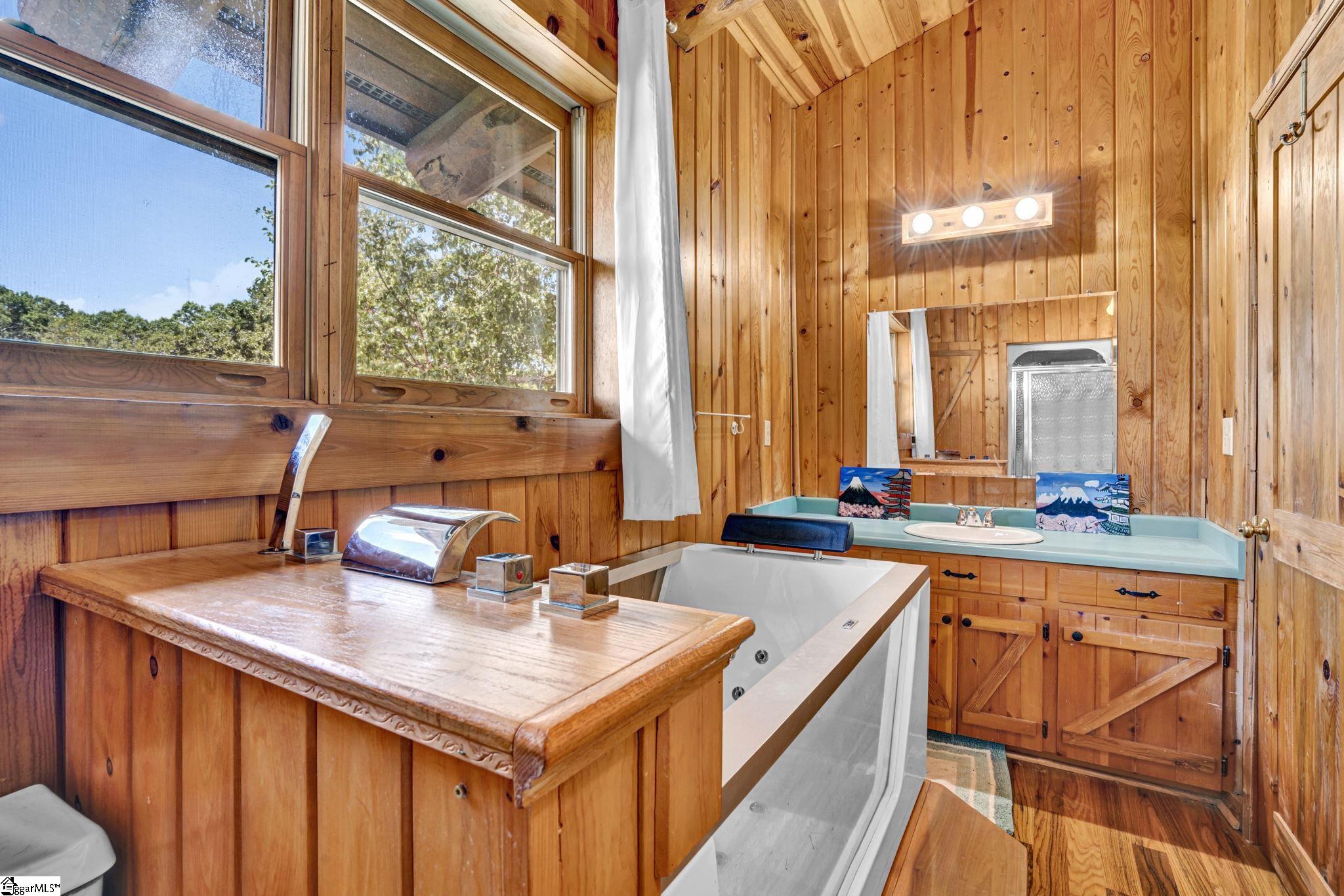313 Henderson Road Gray Court, SC 29645