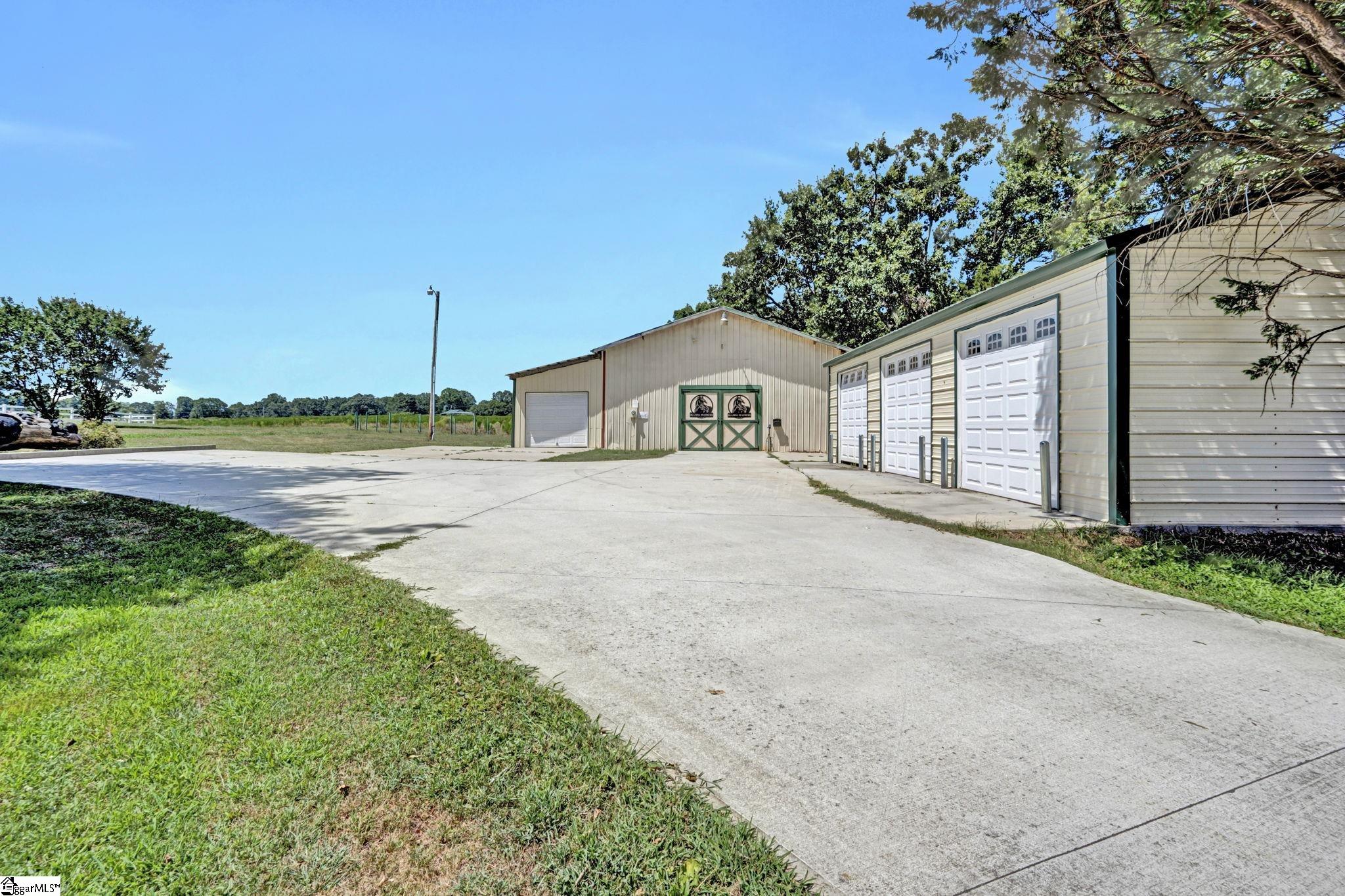 313 Henderson Road Gray Court, SC 29645