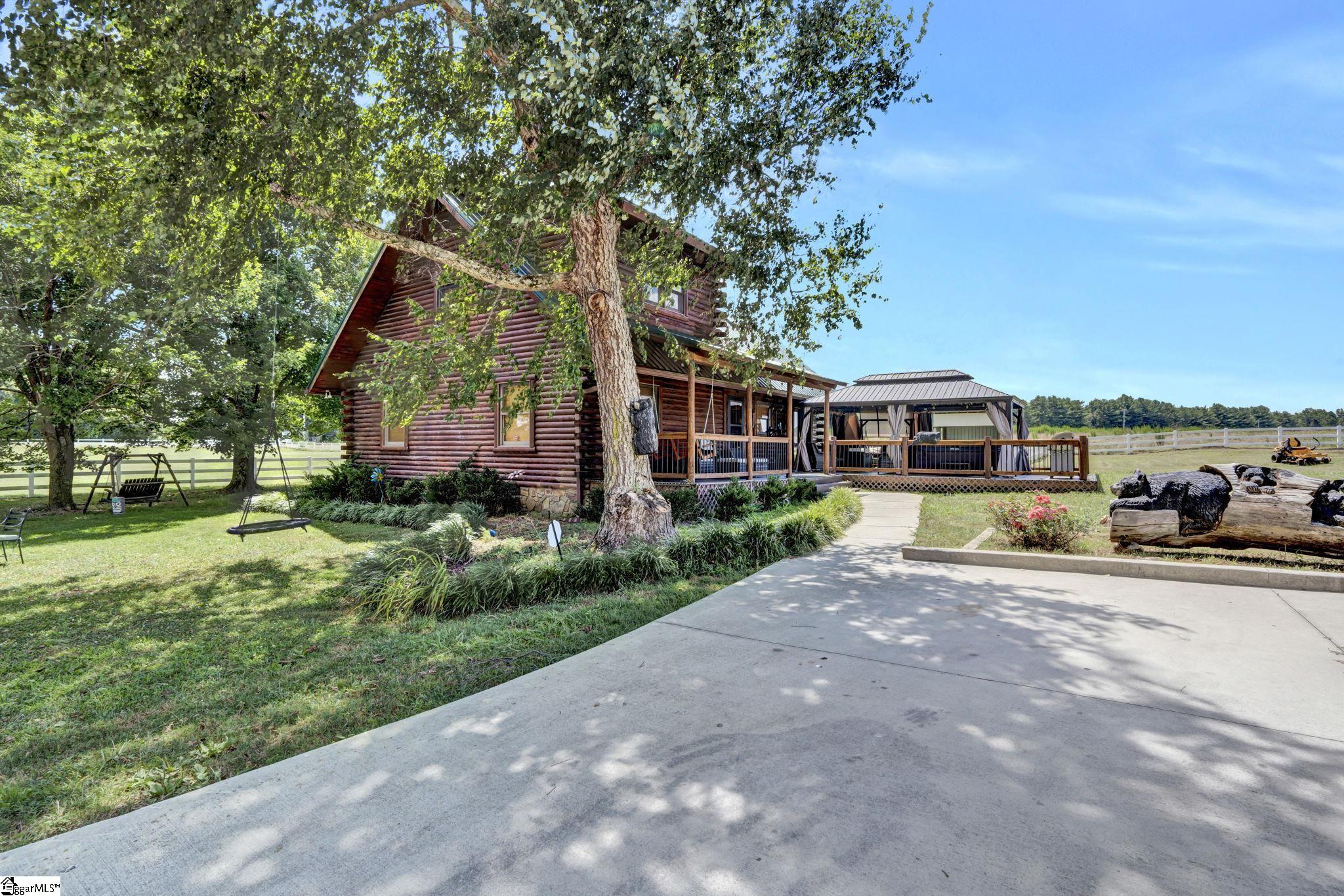 313 Henderson Road Gray Court, SC 29645