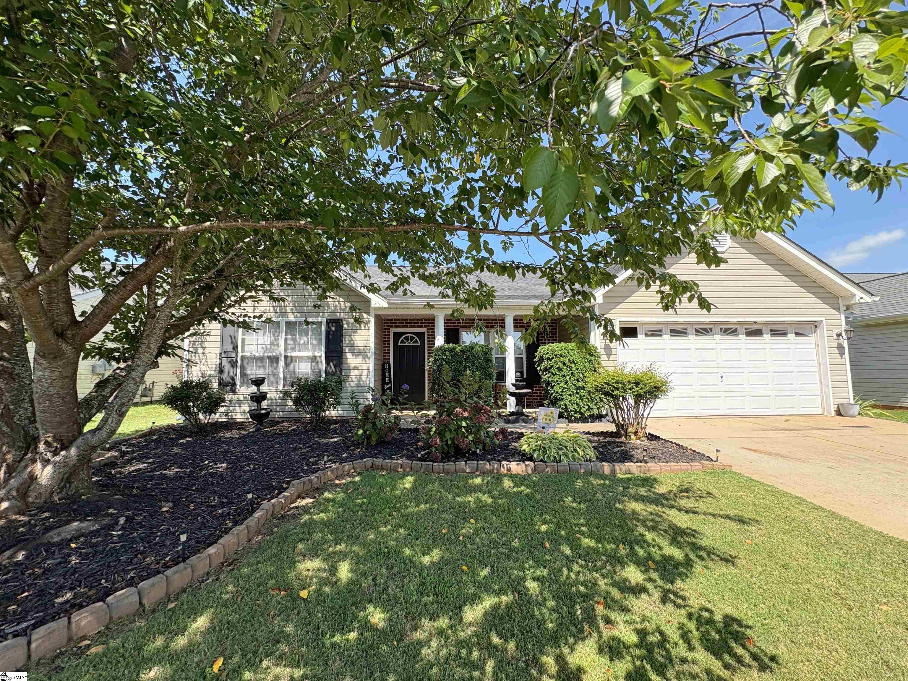 15 Seaside Lane Greer, SC 29650