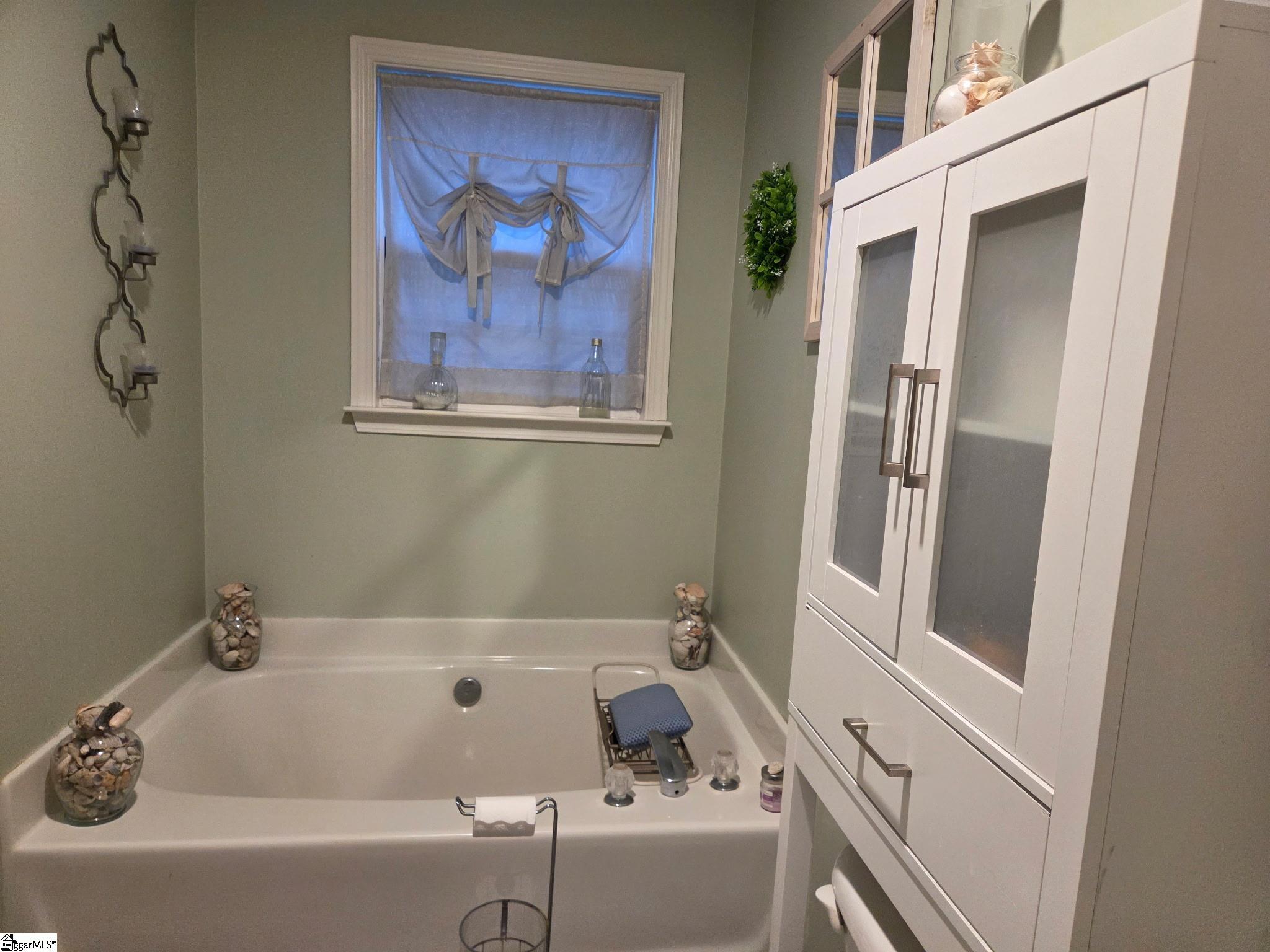 15 Seaside Lane Greer, SC 29650