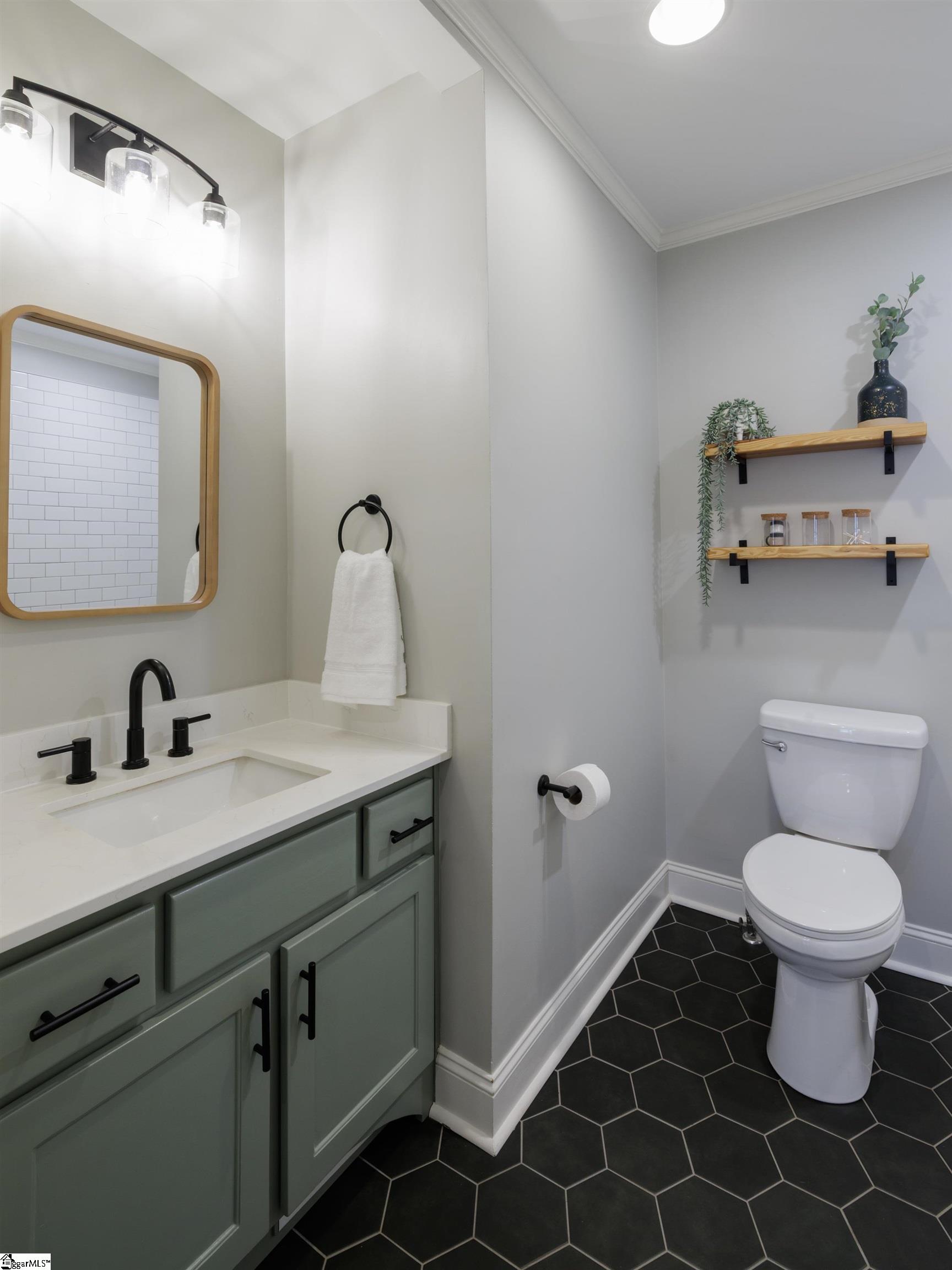 13 Woodville Avenue Greenville, SC 29607