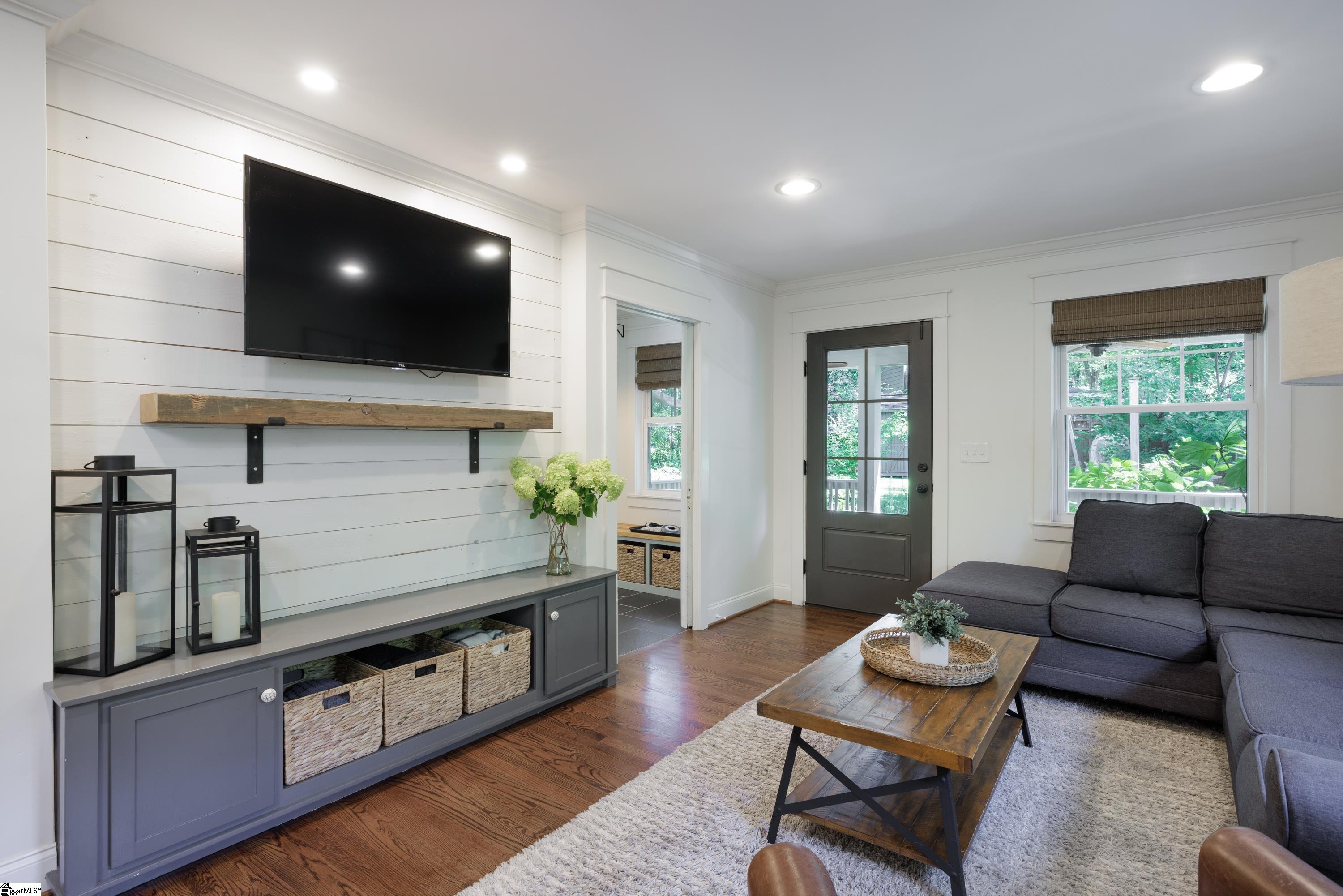 13 Woodville Avenue Greenville, SC 29607