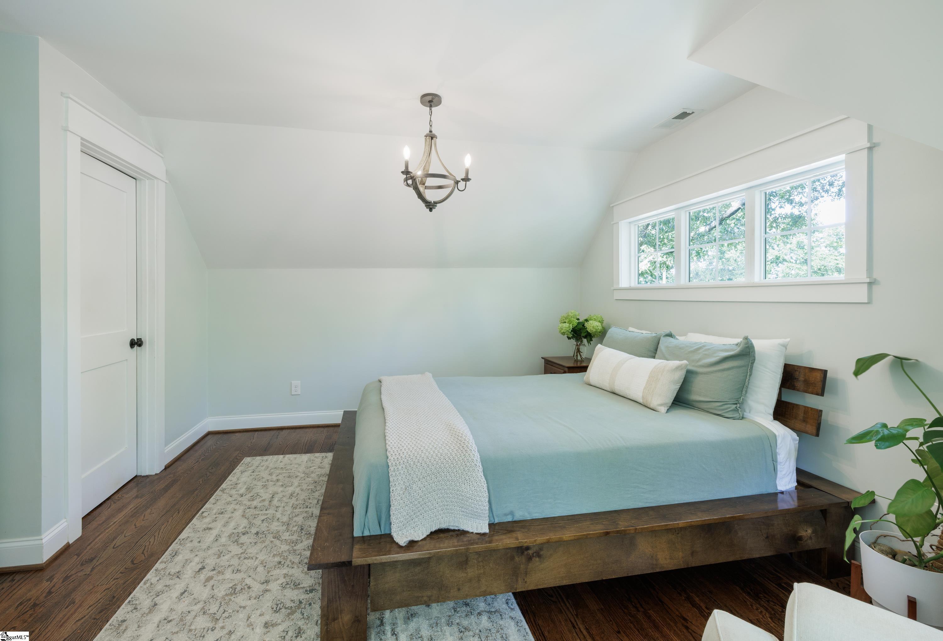 13 Woodville Avenue Greenville, SC 29607