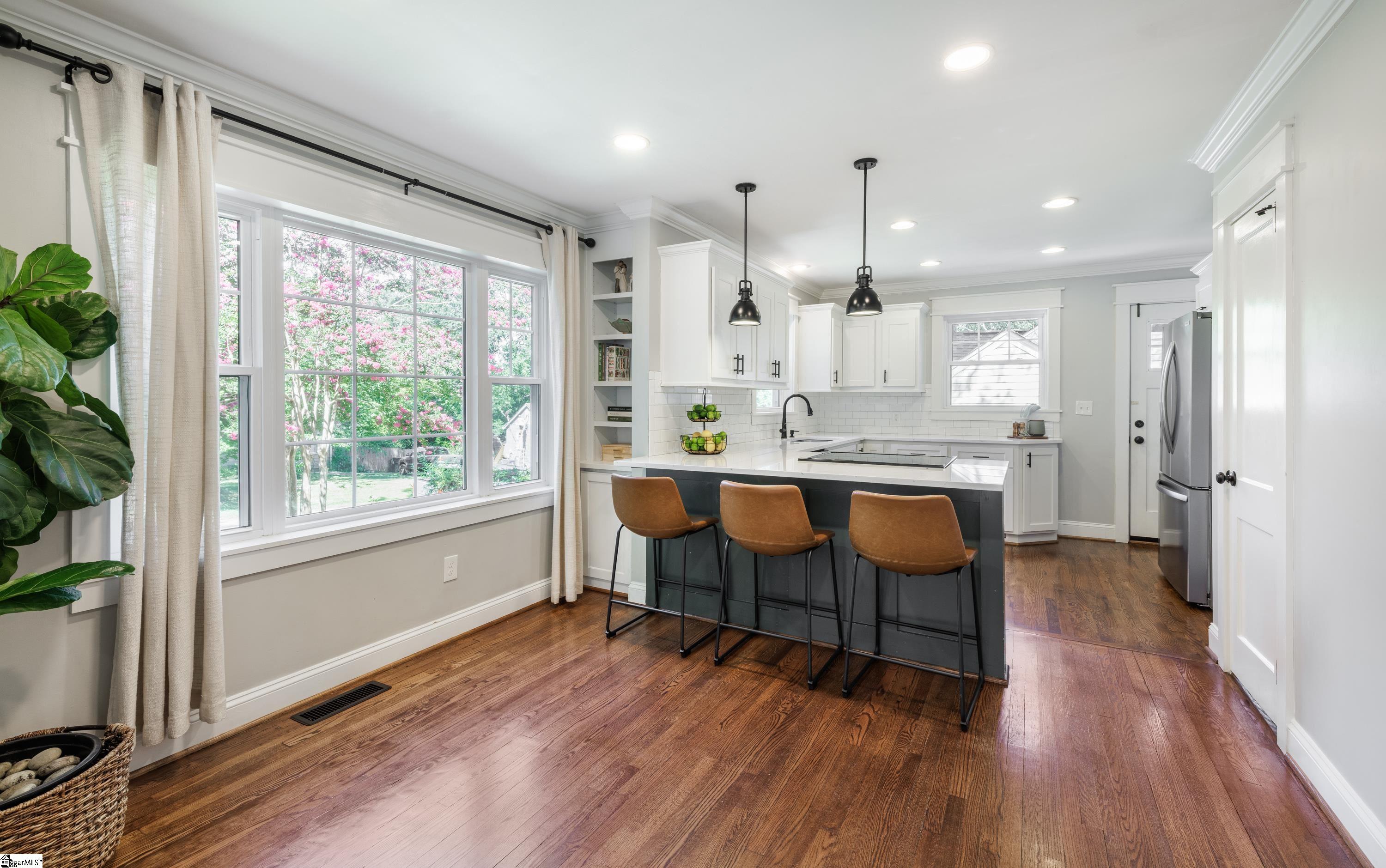 13 Woodville Avenue Greenville, SC 29607