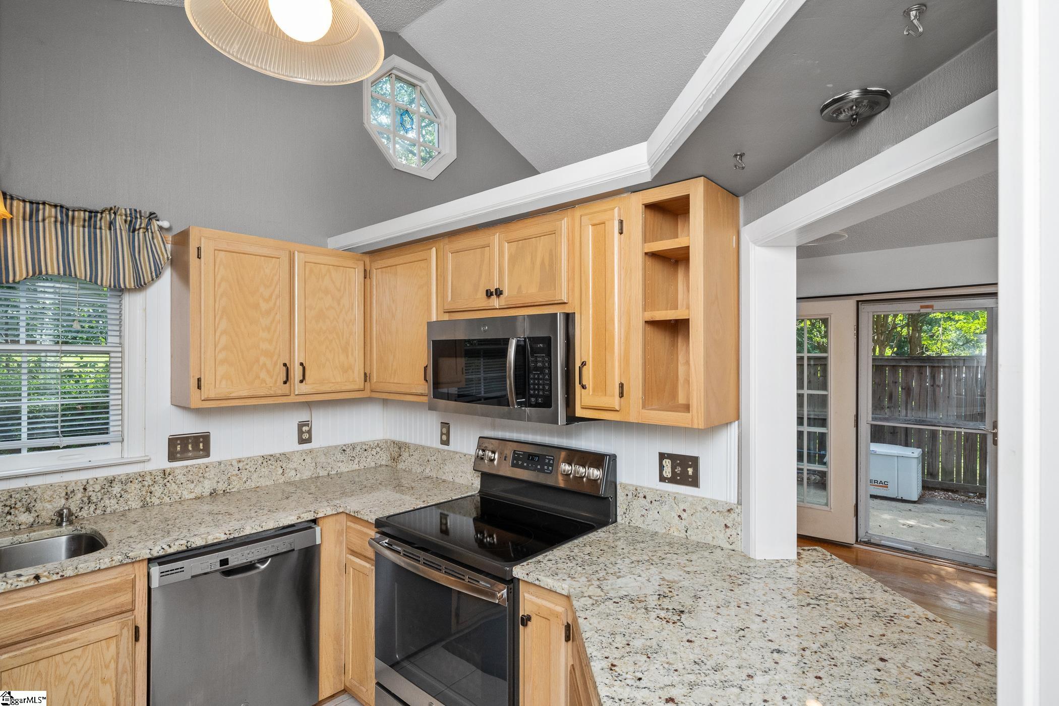 35 Chinaberry Lane Simpsonville, SC 29680
