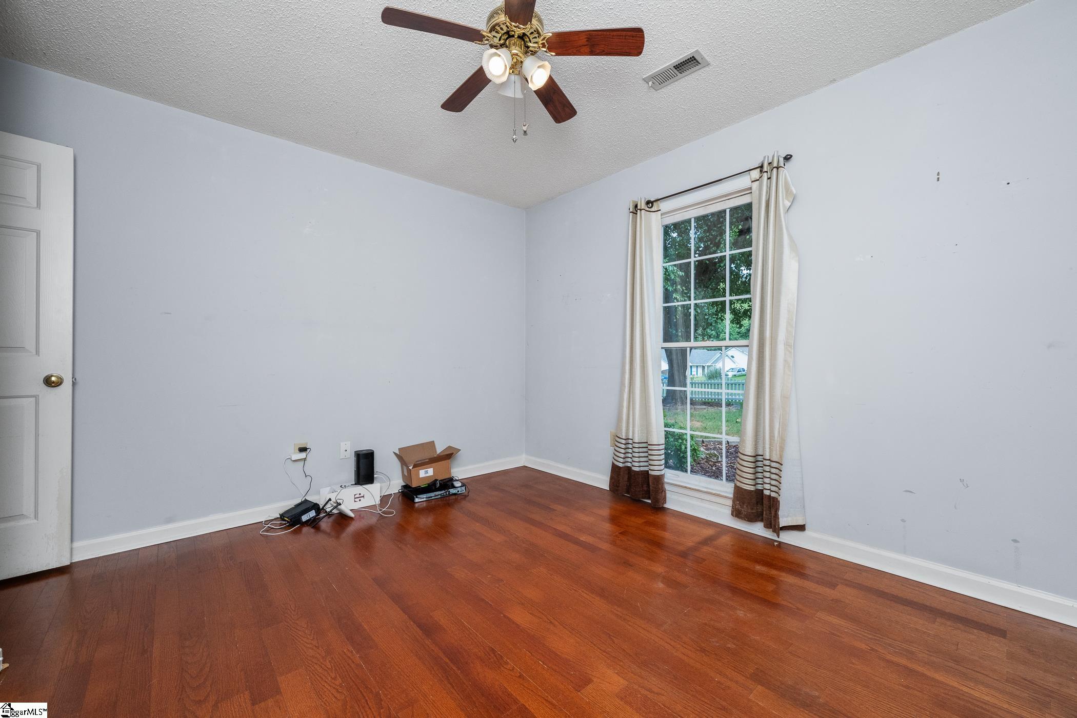 35 Chinaberry Lane Simpsonville, SC 29680