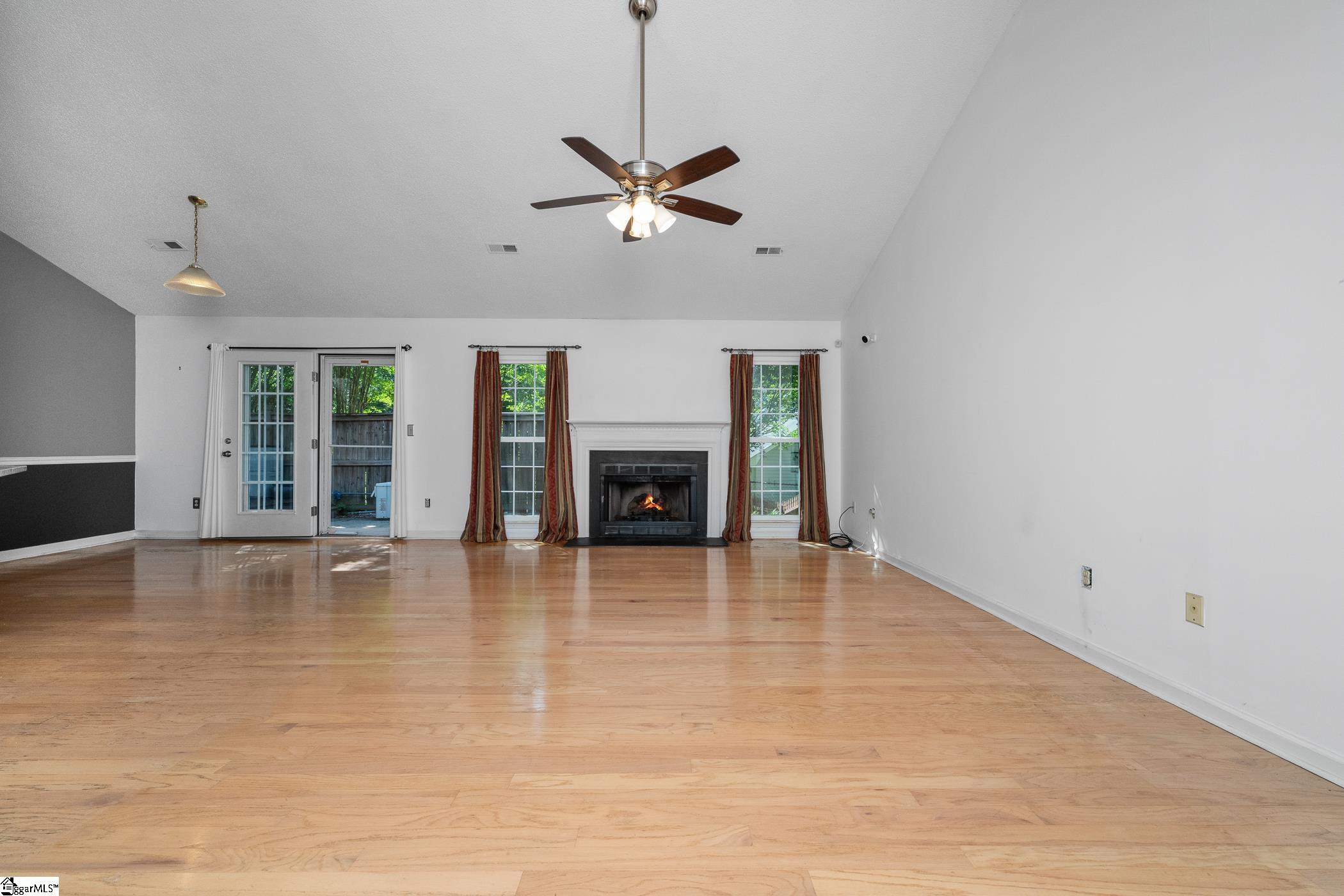 35 Chinaberry Lane Simpsonville, SC 29680