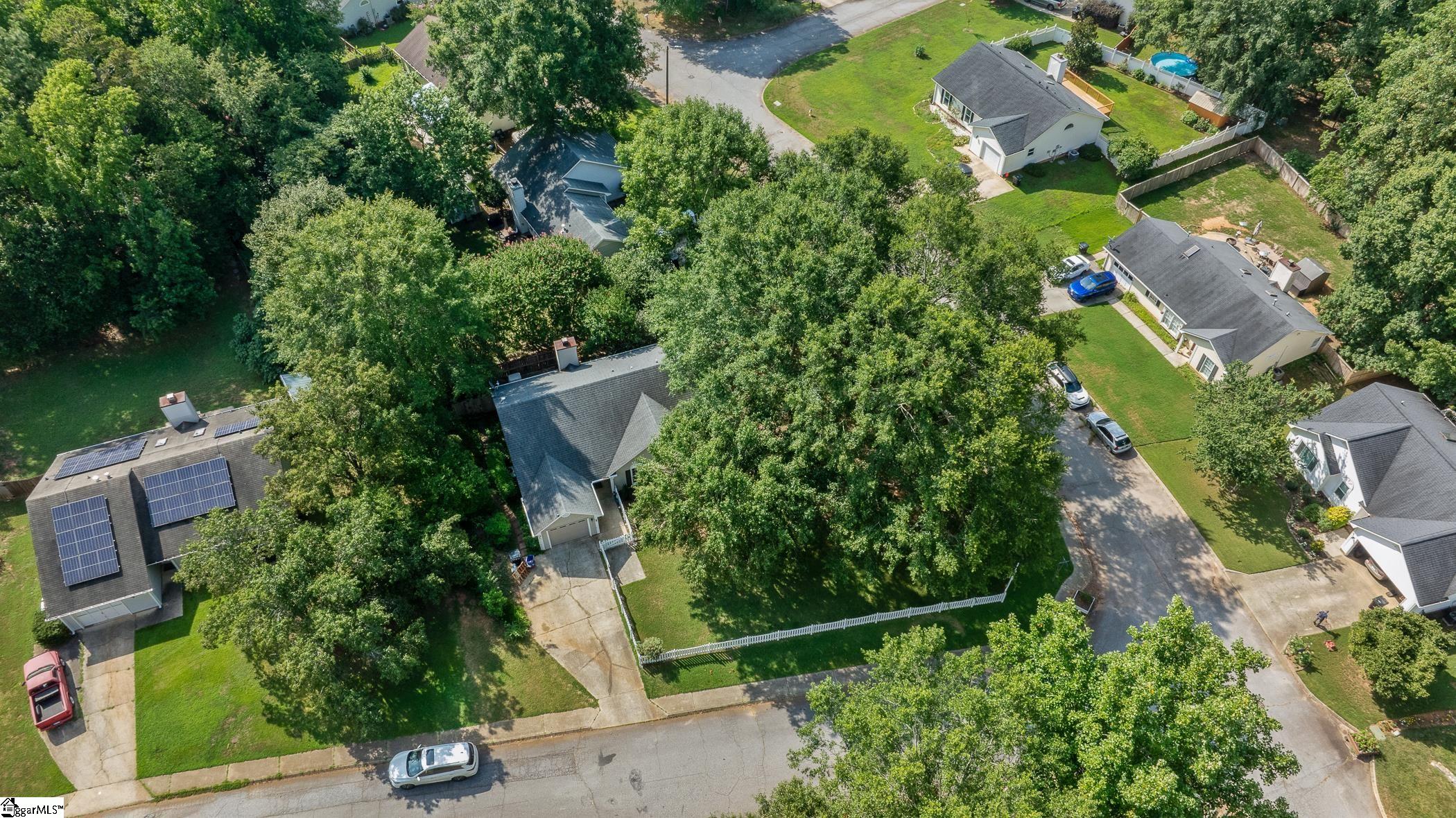 35 Chinaberry Lane Simpsonville, SC 29680