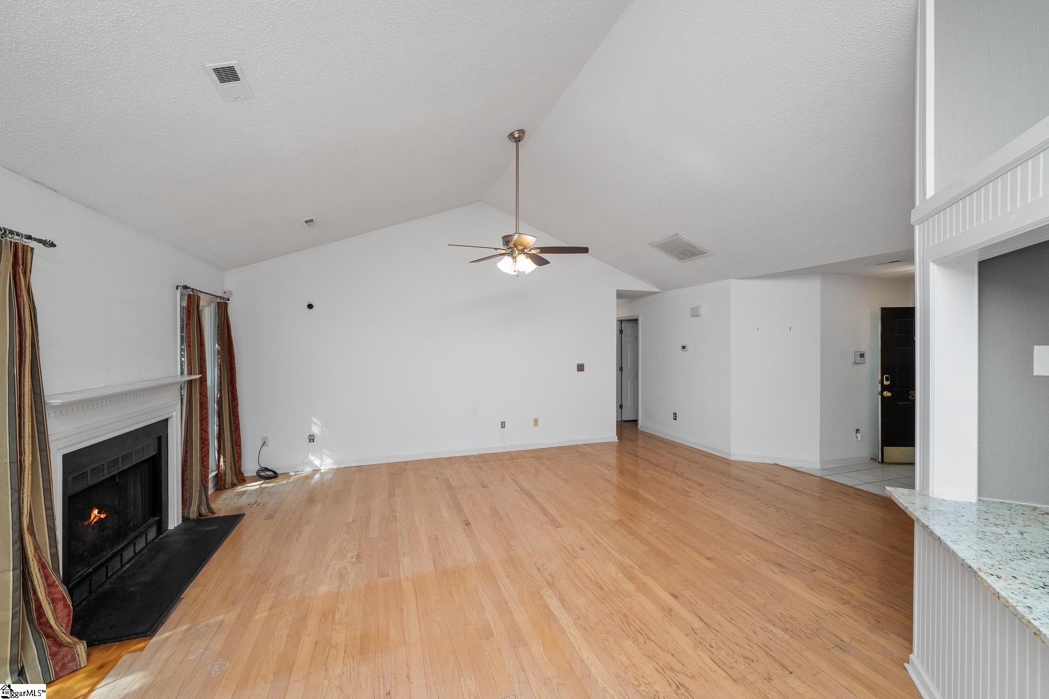 35 Chinaberry Lane Simpsonville, SC 29680