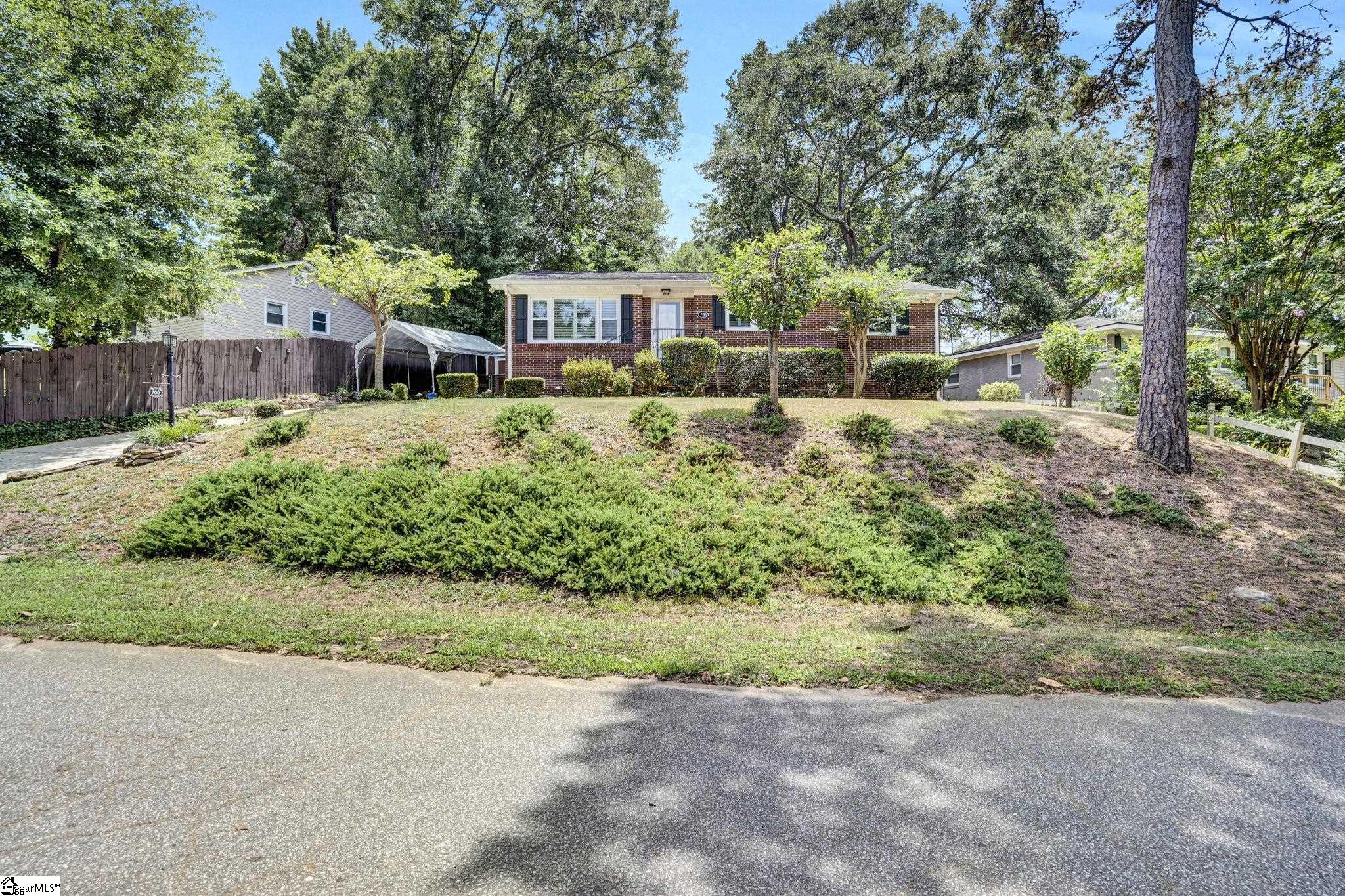 766 Kenmore Drive Spartanburg, SC 29303-3157