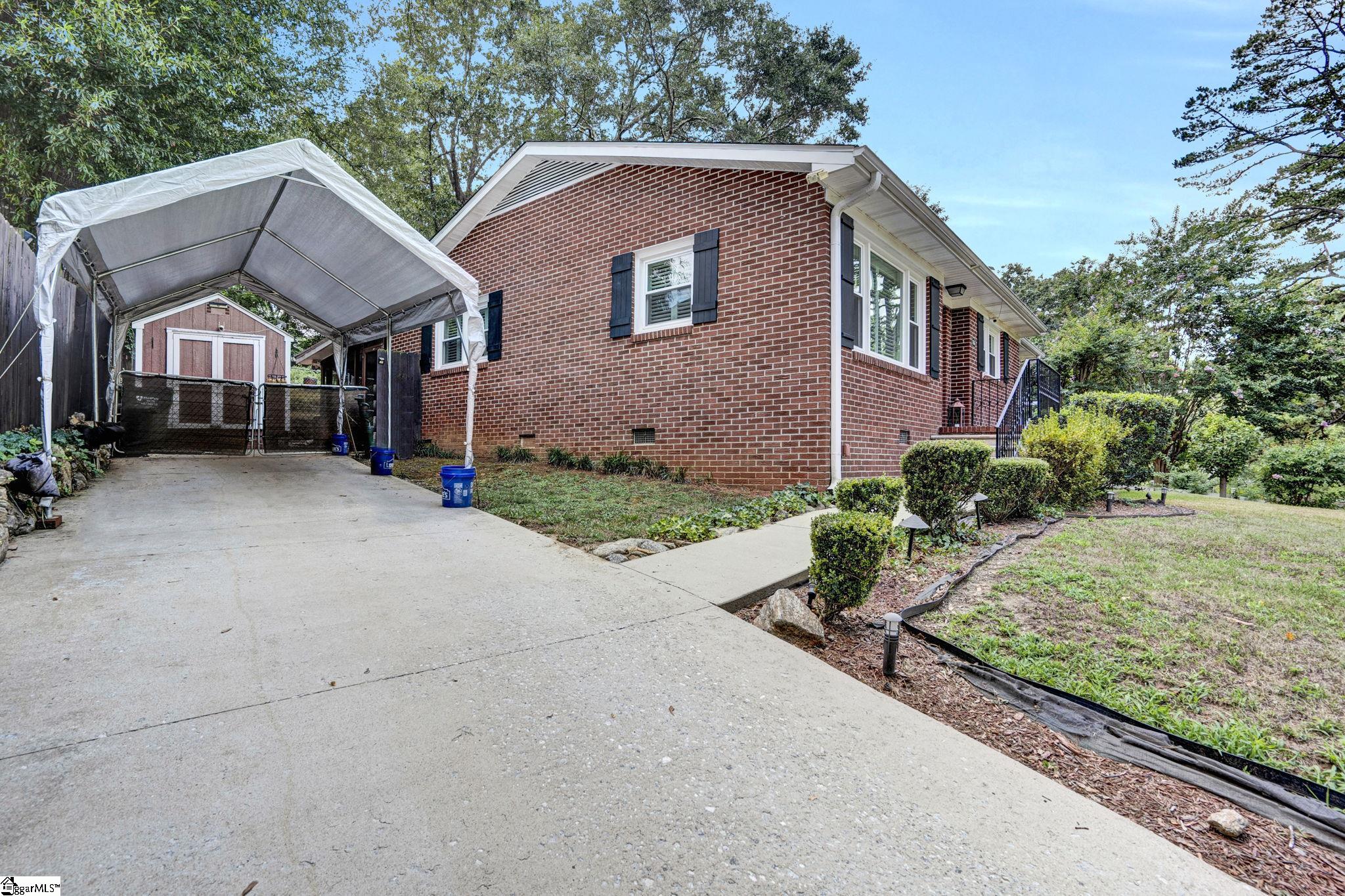 766 Kenmore Drive Spartanburg, SC 29303-3157