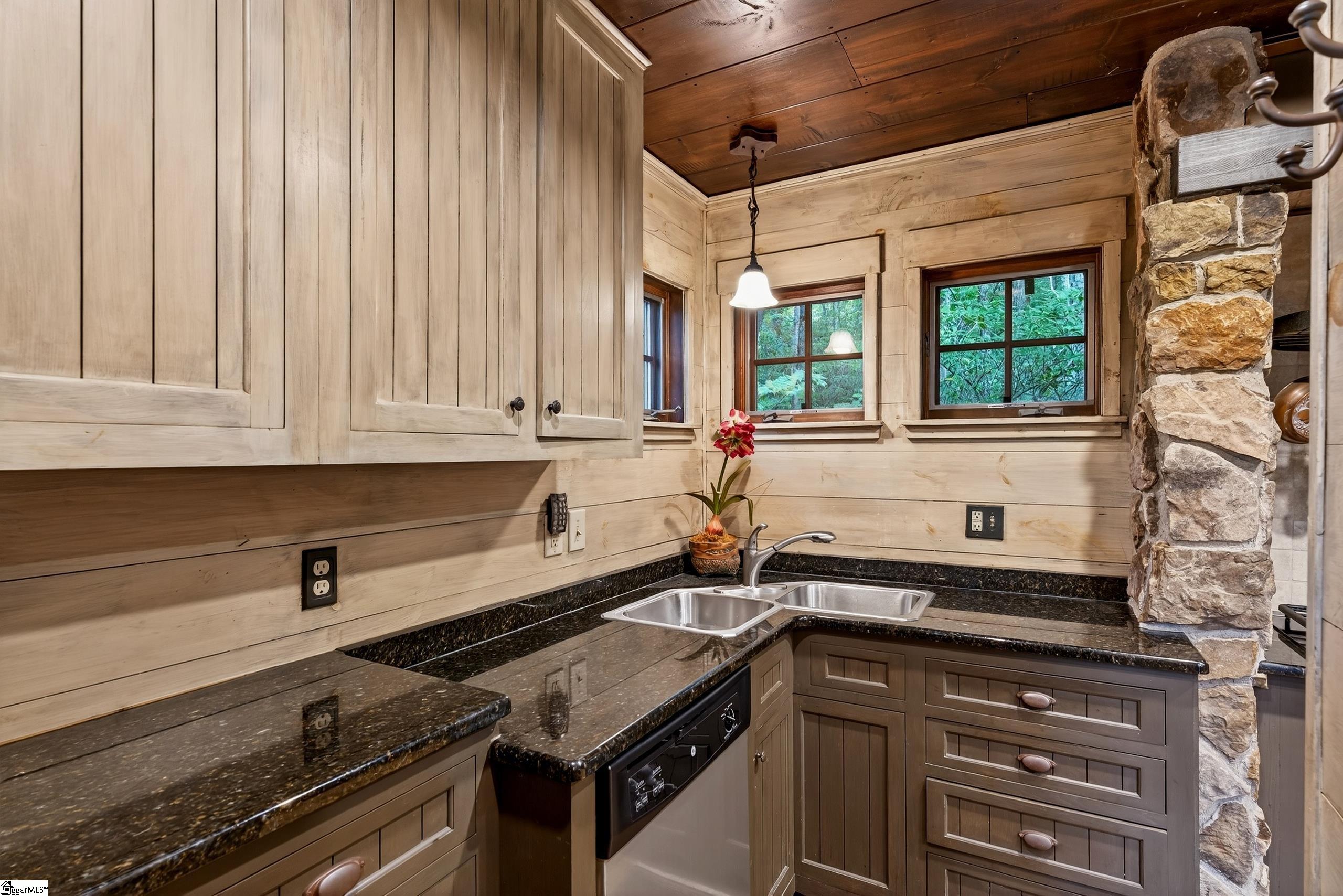 130 Columbine Way Cleveland, SC 29635