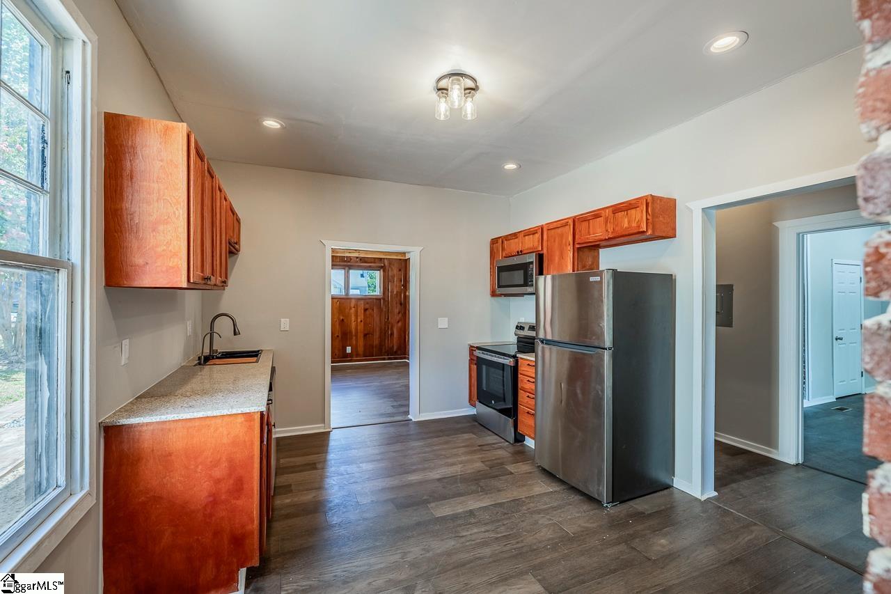 536 Peronneau Street UNIT Apt B Spartanburg, SC 29306