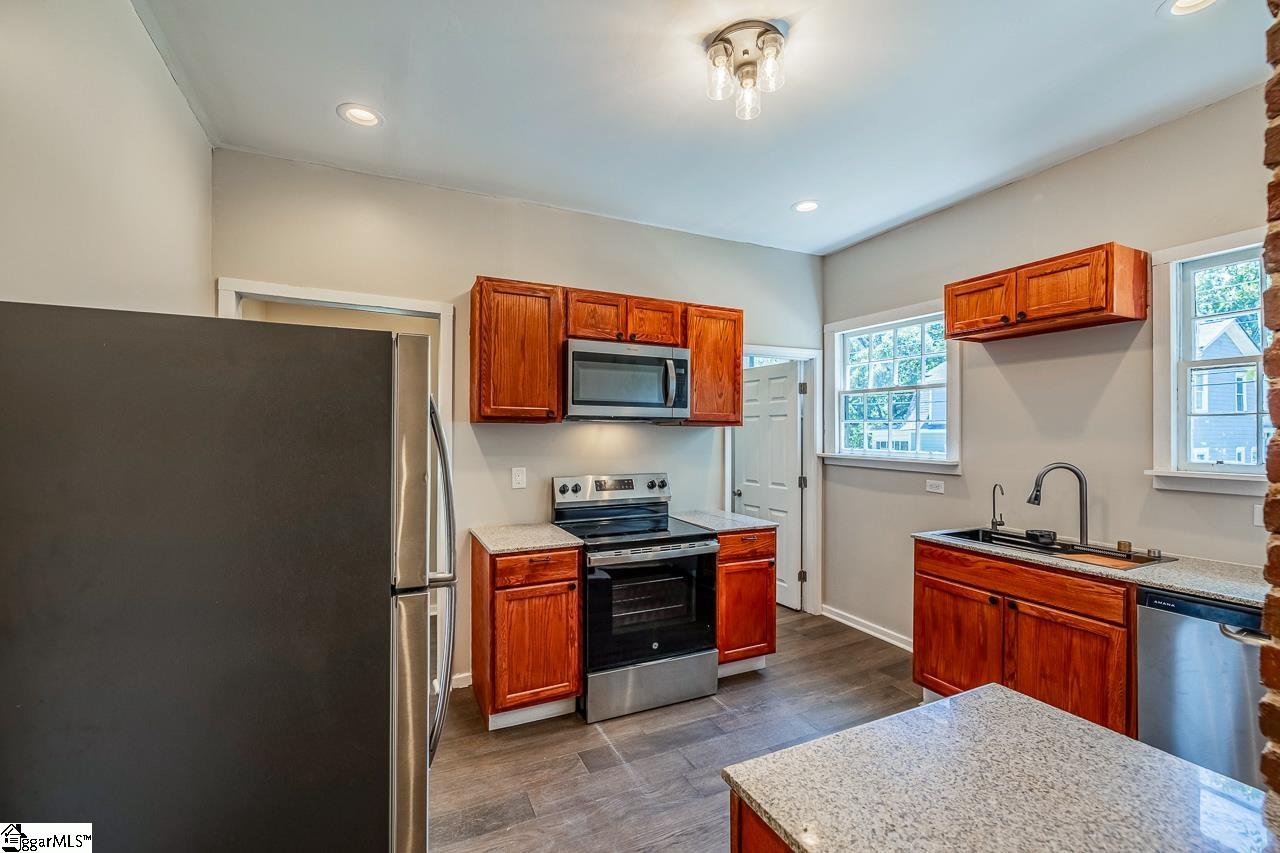536 Peronneau Street UNIT Apt A Spartanburg, SC 29306