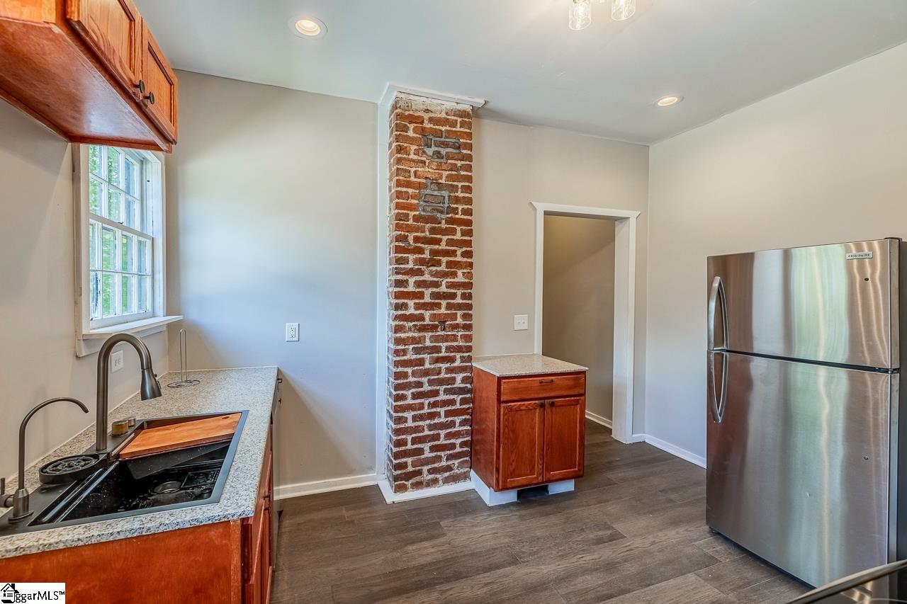 536 Peronneau Street UNIT Apt A Spartanburg, SC 29306