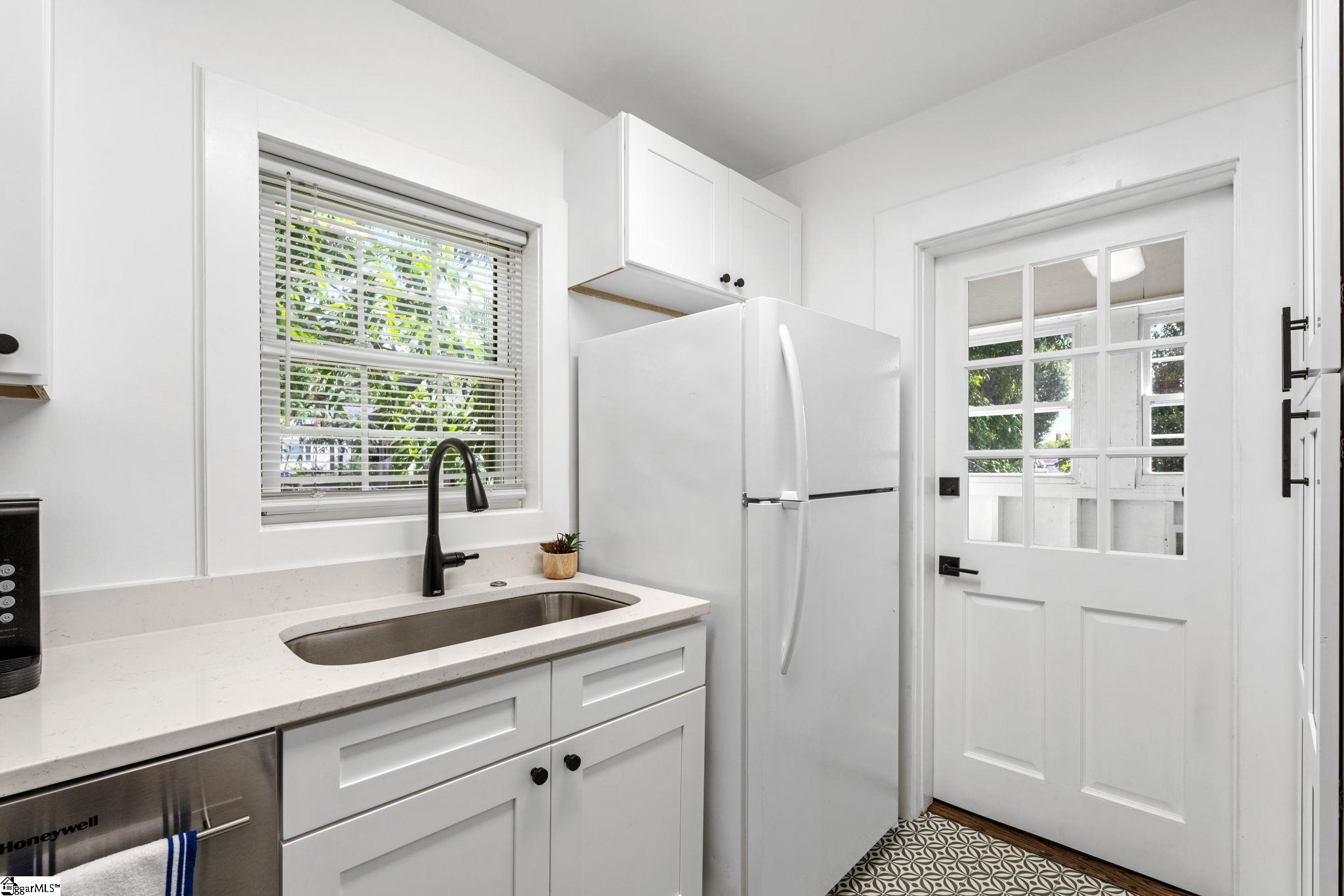 805 Perry Road Greenville, SC 29609