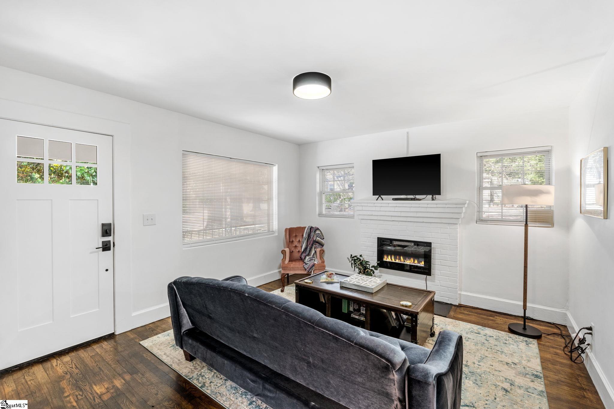 805 Perry Road Greenville, SC 29609