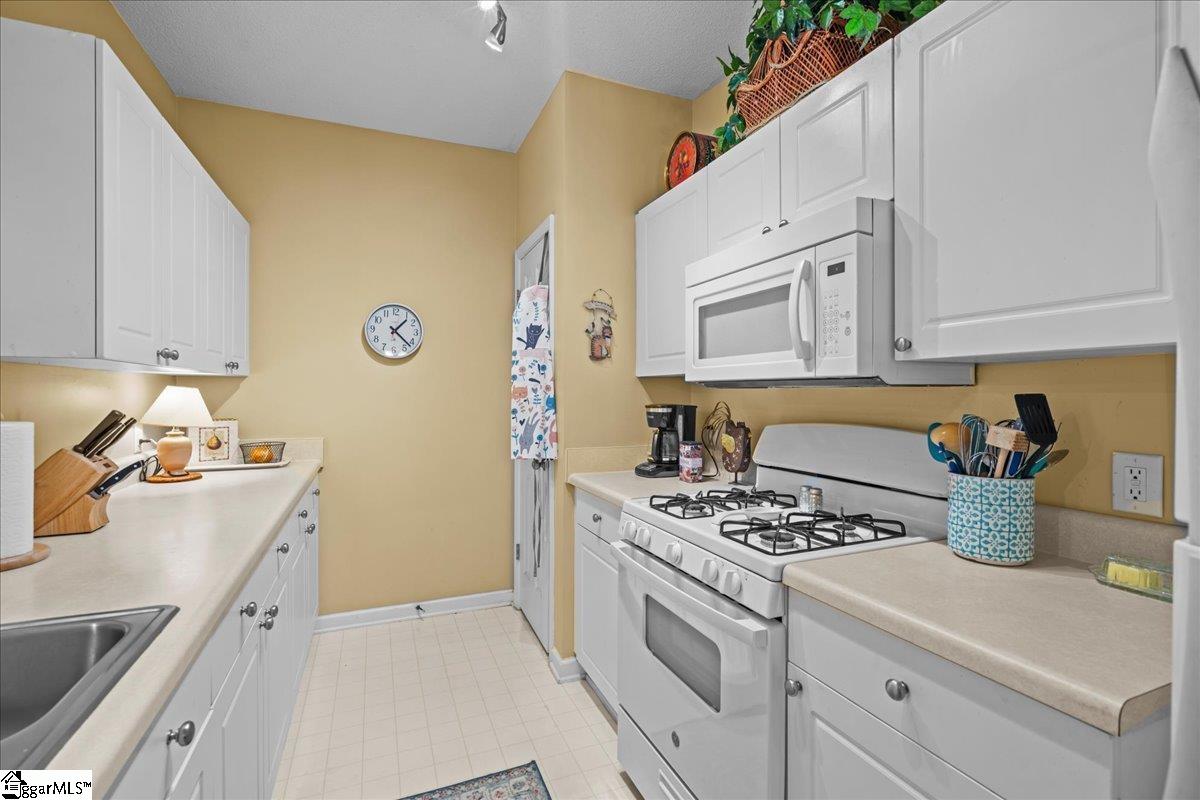 222 McKenna Circle Greenville, SC 29615