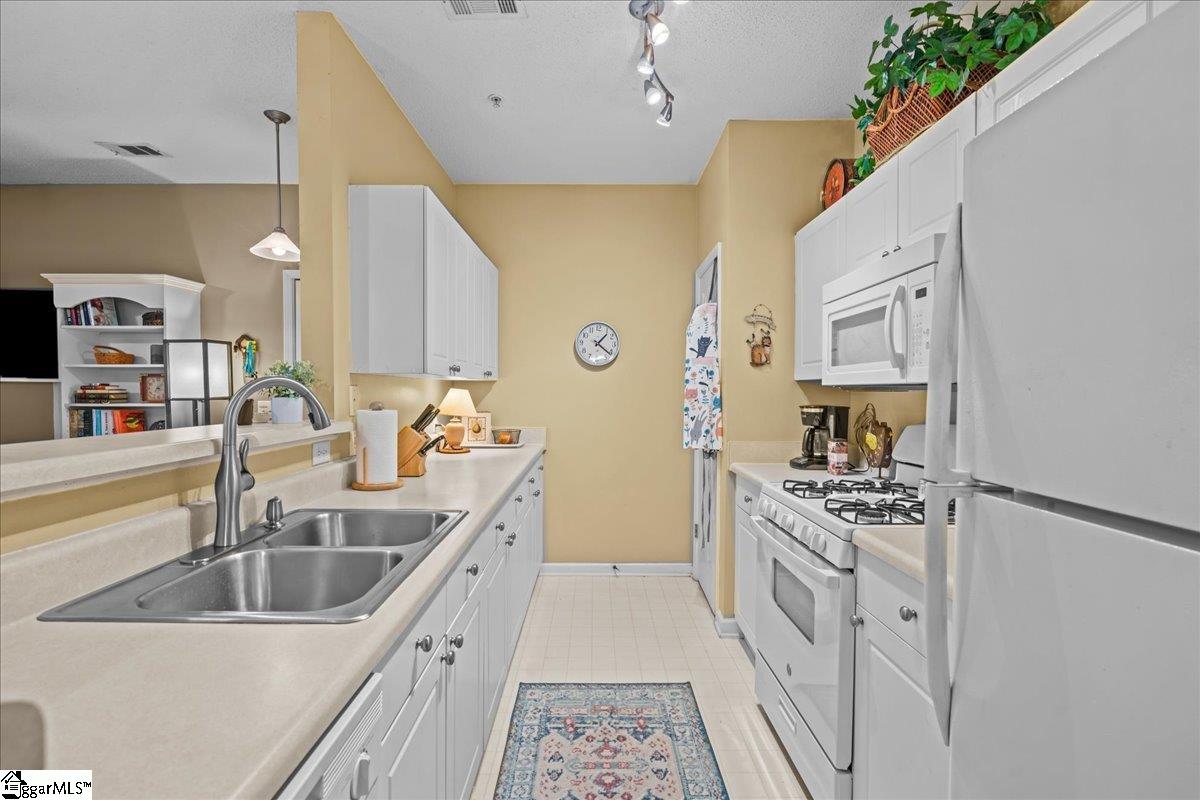222 McKenna Circle Greenville, SC 29615