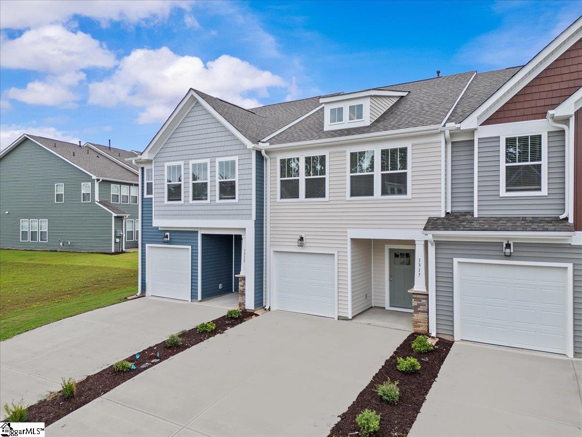 1317 Maplesmith Way Moore, SC 29369