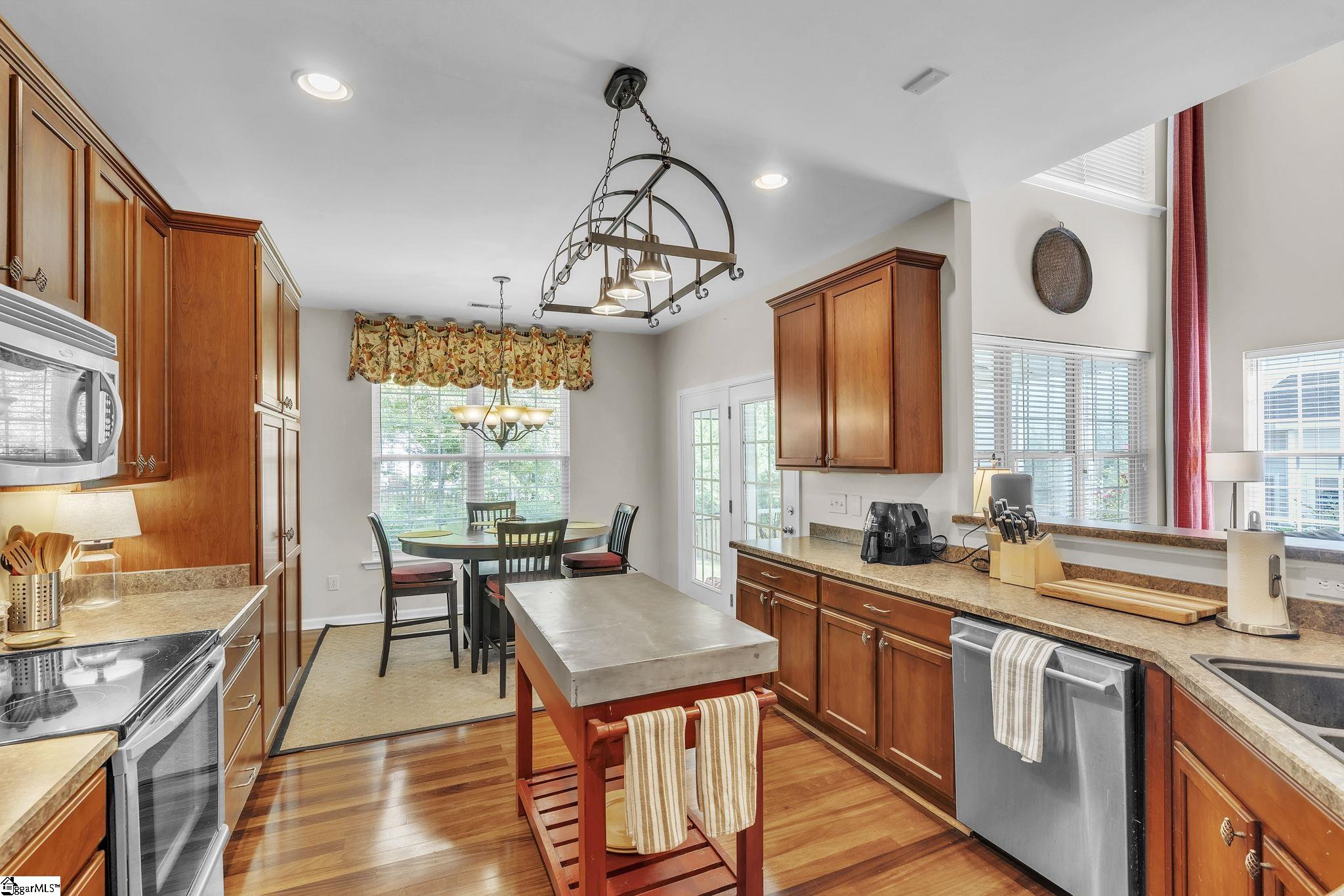 528 Kingsmoor Drive Simpsonville, SC 29681