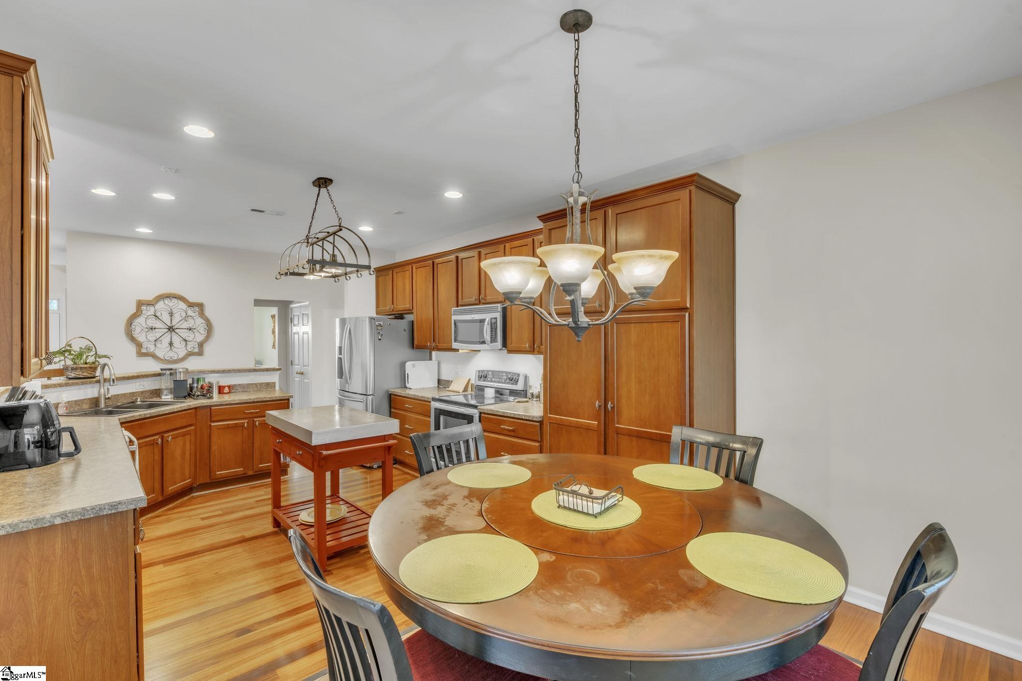 528 Kingsmoor Drive Simpsonville, SC 29681