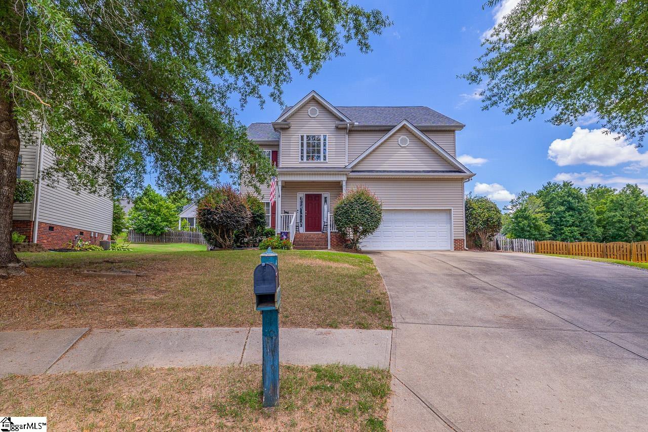 483 N Sweetwater Hills Drive Moore, SC 29369