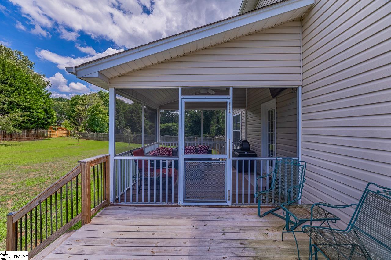 483 N Sweetwater Hills Drive Moore, SC 29369