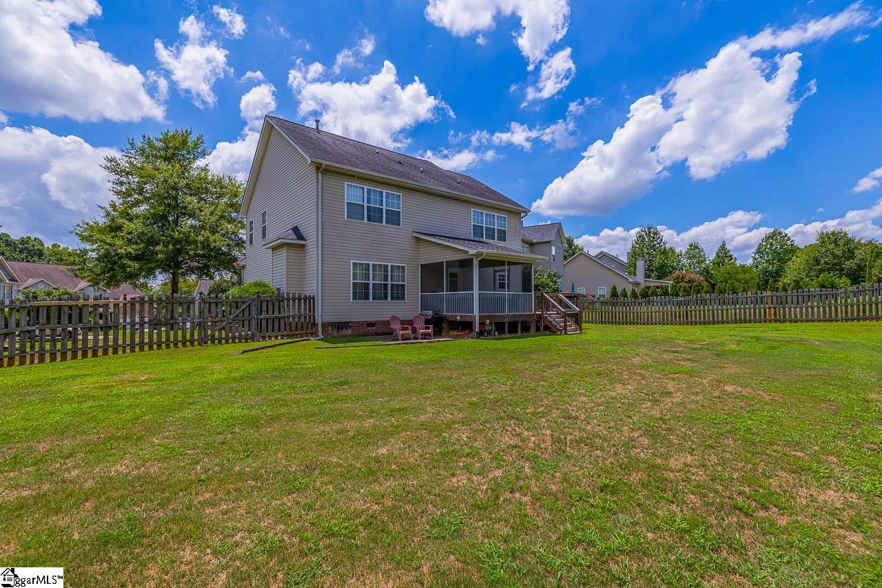 483 N Sweetwater Hills Drive Moore, SC 29369