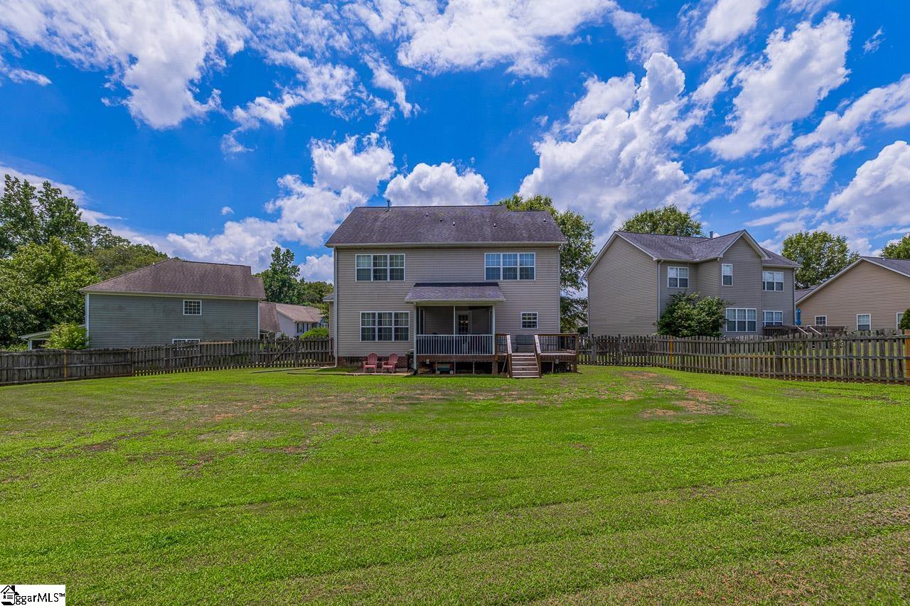 483 N Sweetwater Hills Drive Moore, SC 29369