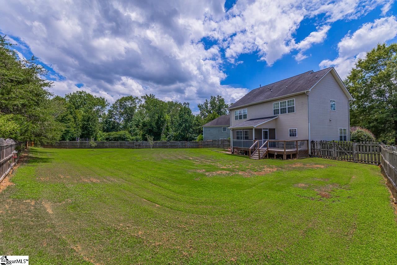 483 N Sweetwater Hills Drive Moore, SC 29369