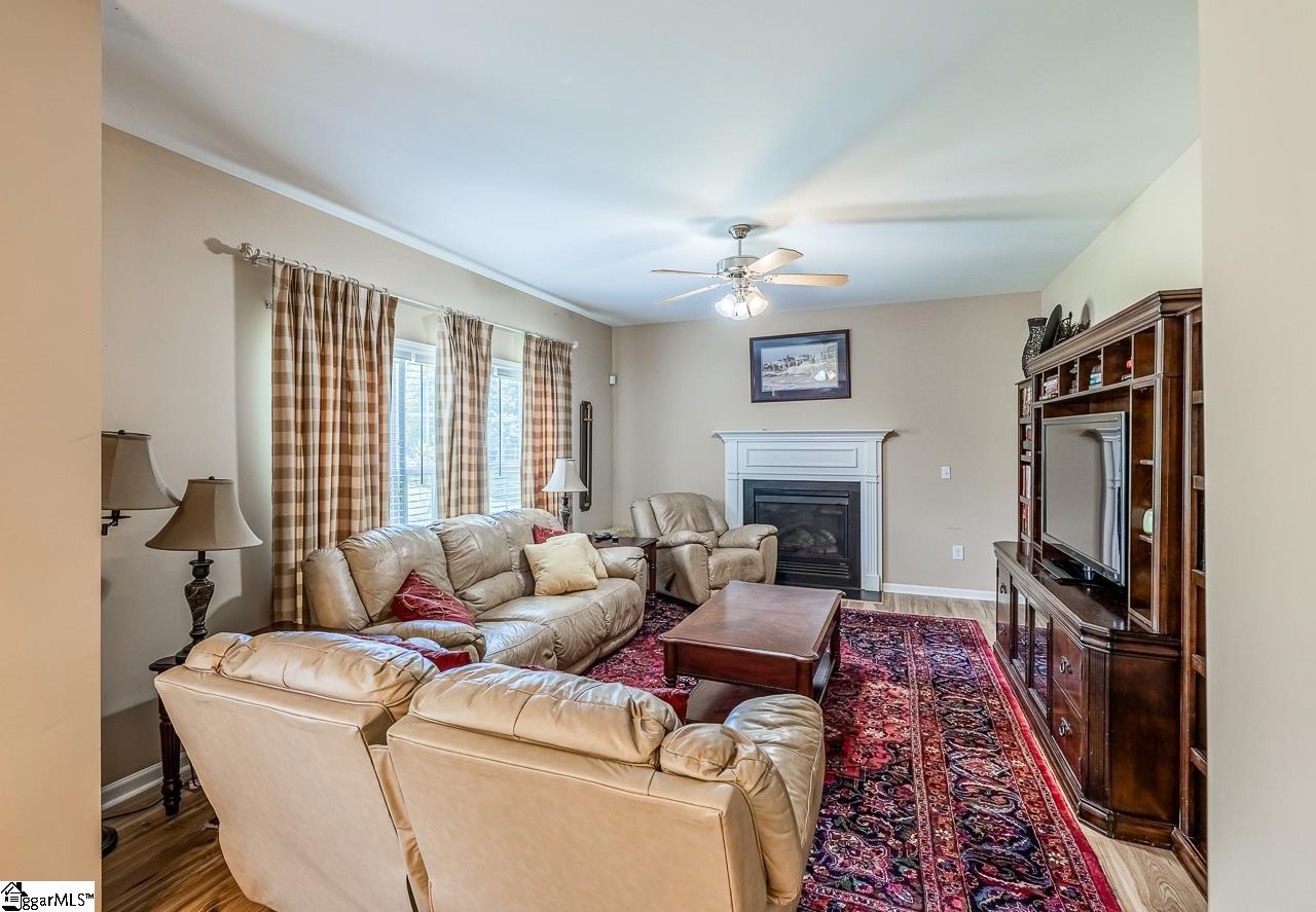 483 N Sweetwater Hills Drive Moore, SC 29369