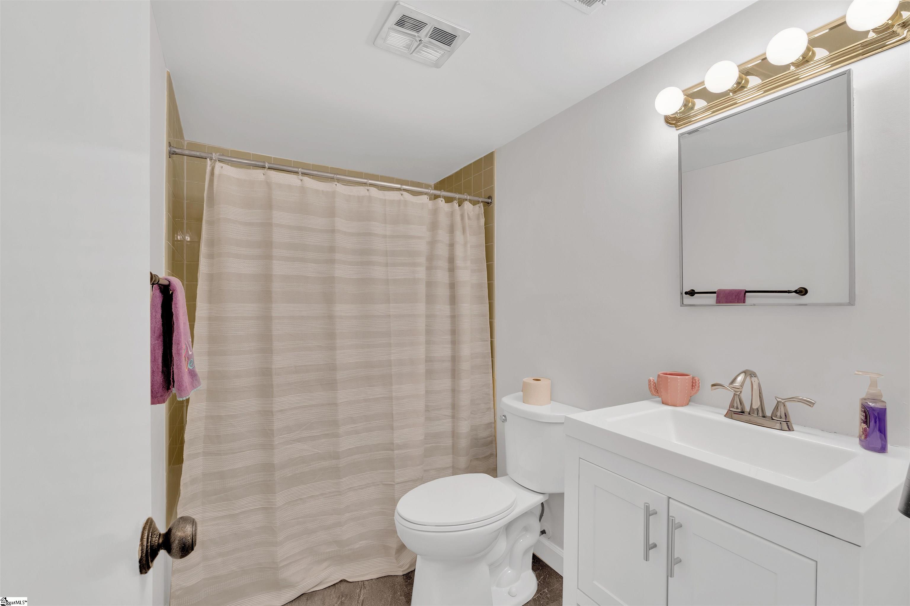 925 Cleveland Street UNIT #64 Greenville, SC 29601