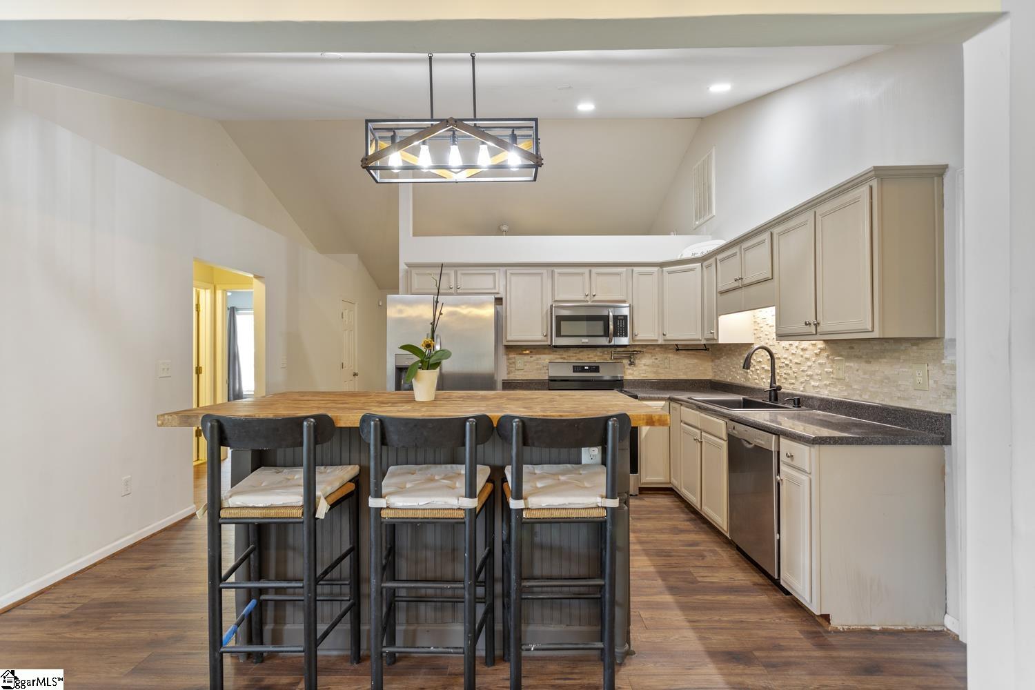 25 Natalie Court Greer, SC 29651